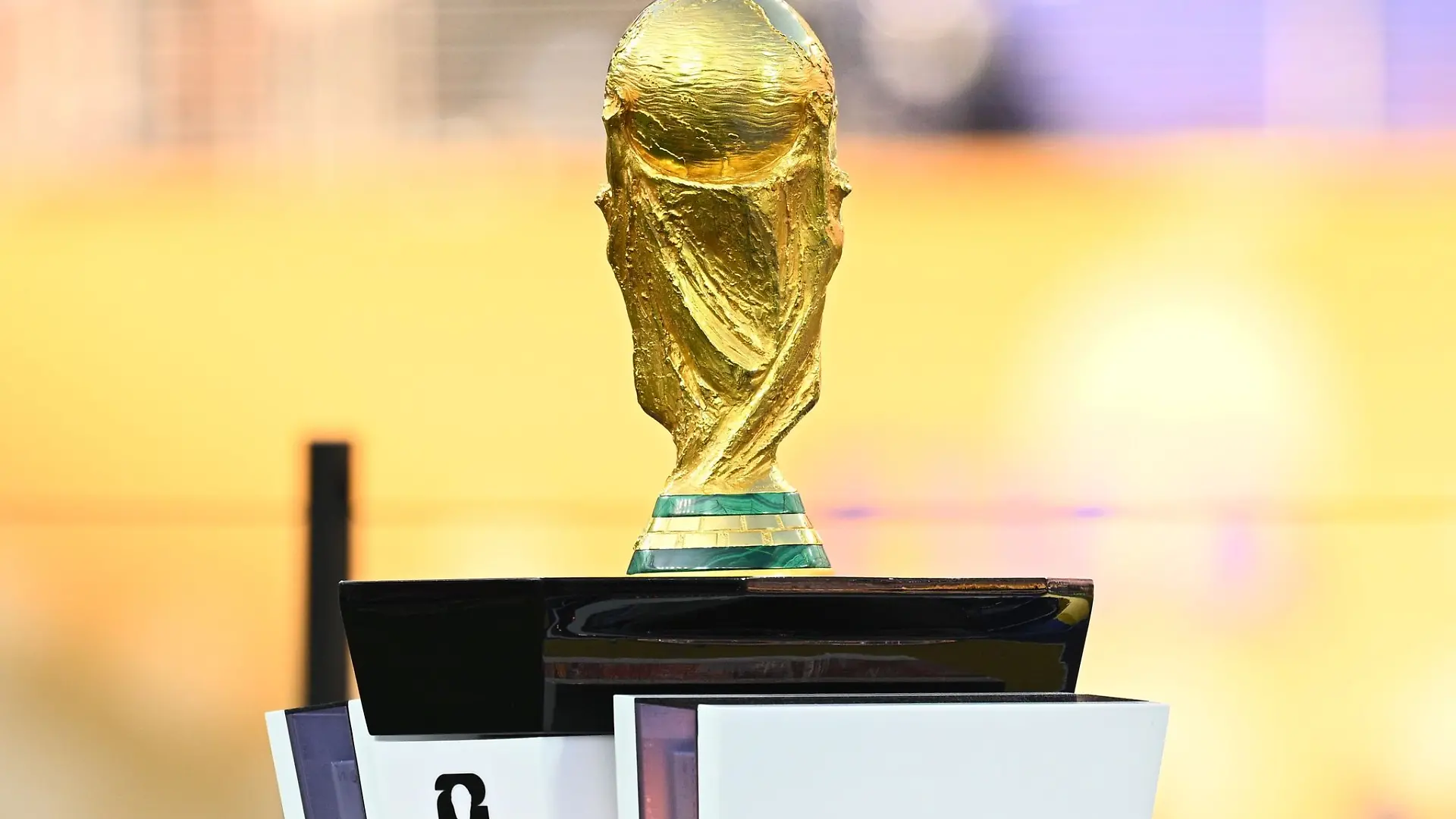 Die FIFA will einen Teil ihrer WM-Anteile an Investoren verkaufen. (Archivbild)