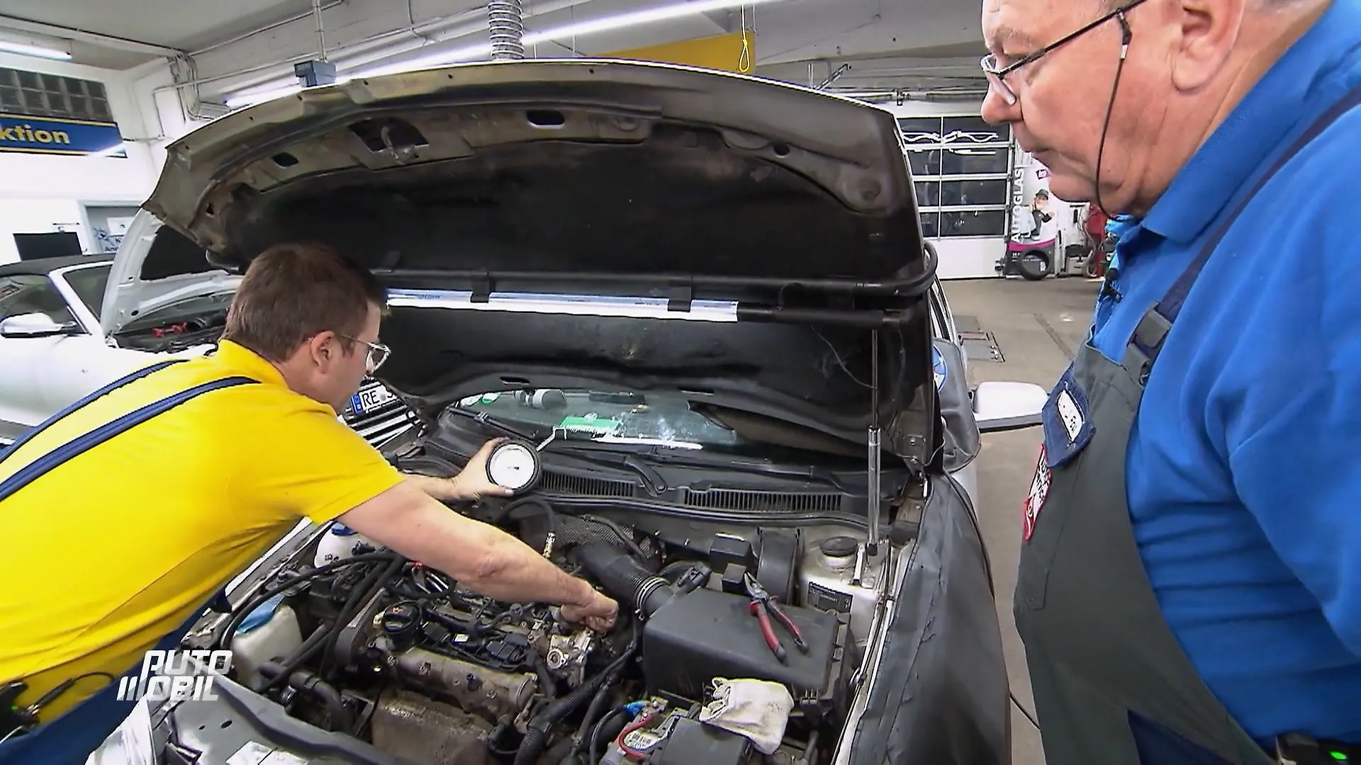 Die Autodoktoren jagen den Hitzefehler im Golf Tanken mit Hindernissen