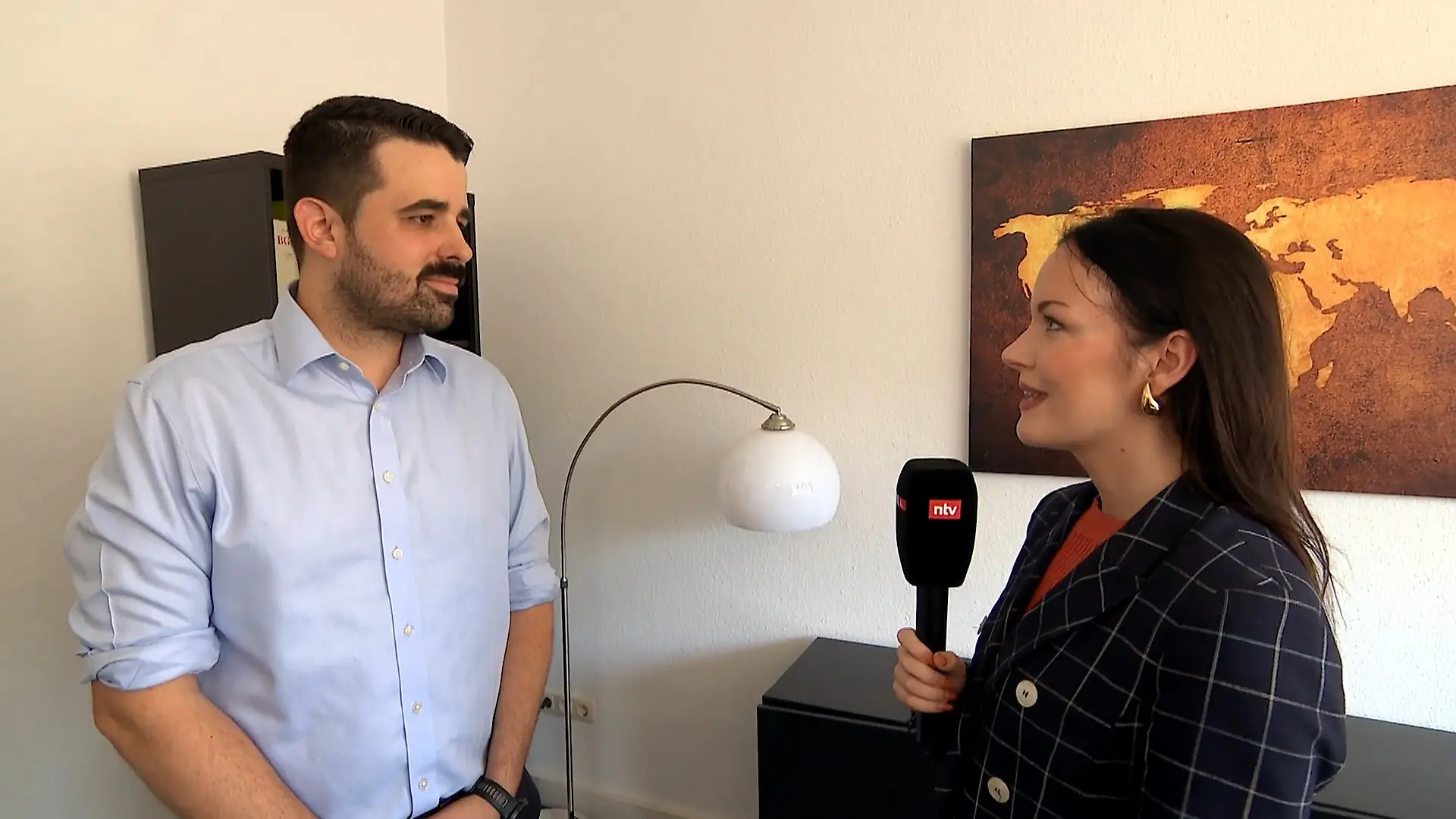 Interview mit Rechtsanwalt Florian Diedrich Erstmals wieder Nonstop von Düsseldorf nach Damask
