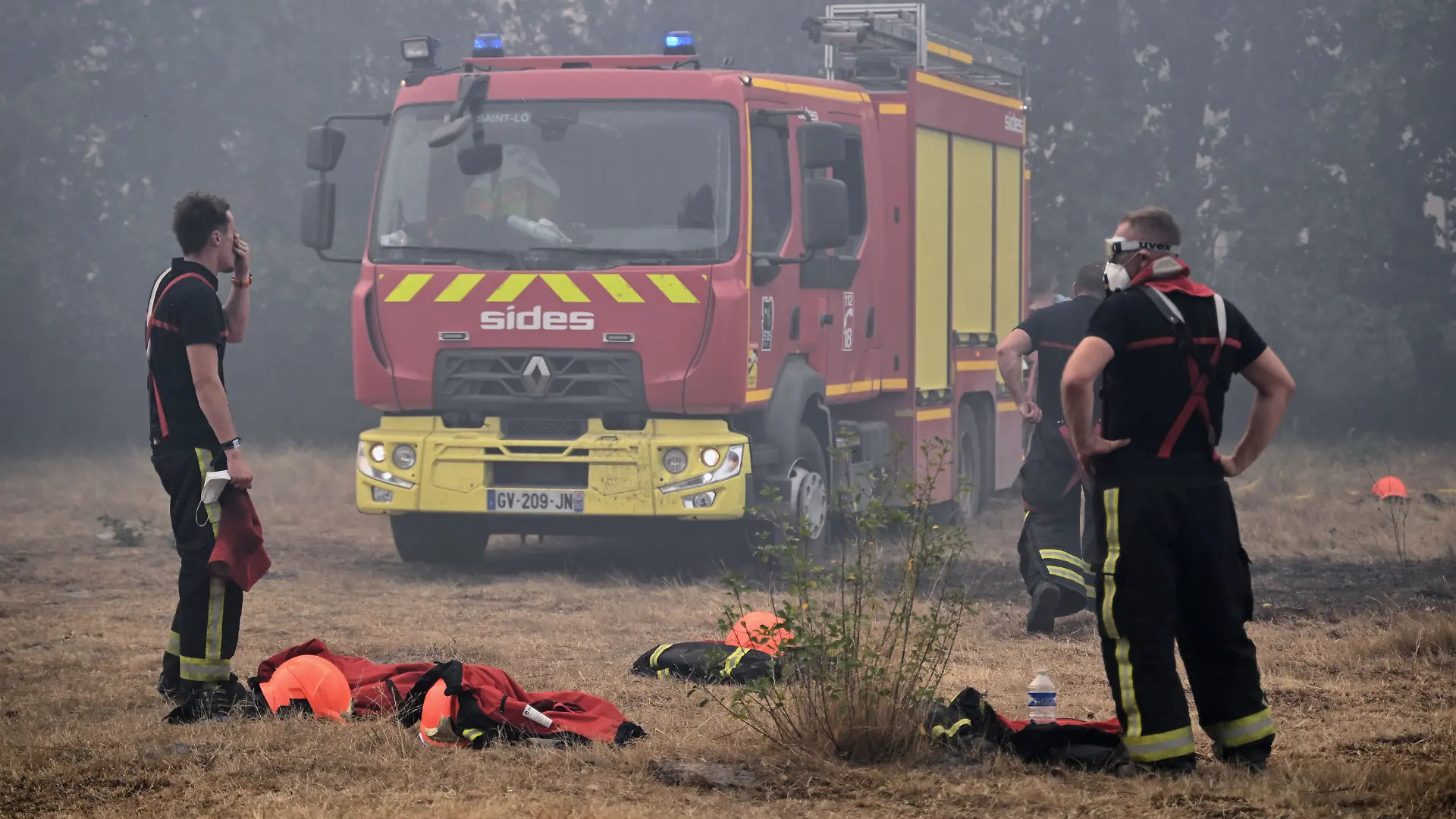 Urlaubsländer kämpfen gegen neue Feuerfronten. (Symbolbild)