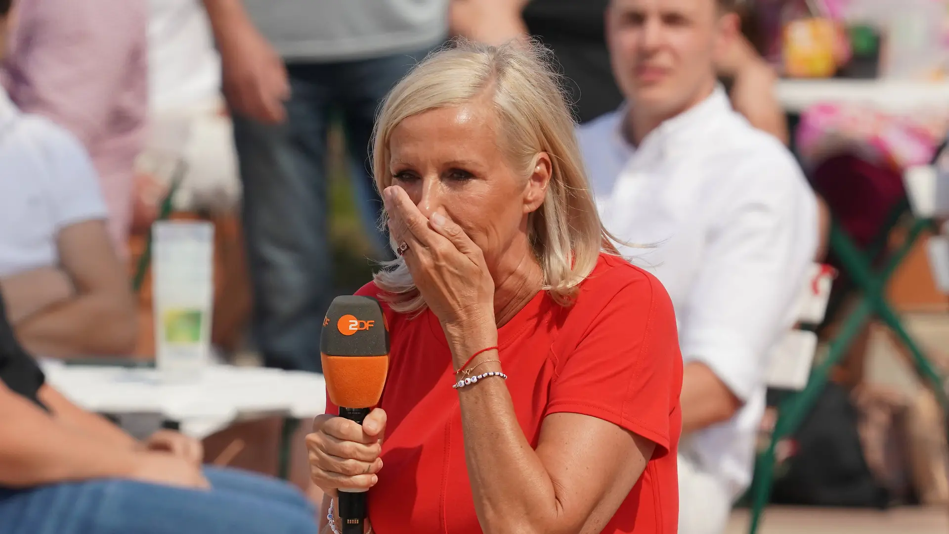 Andrea Kiewel moderiert den ZDF-Fernsehgarten (Symbolbild)