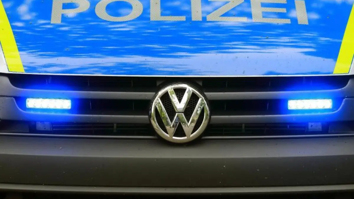 Polizei-Fahrzeug