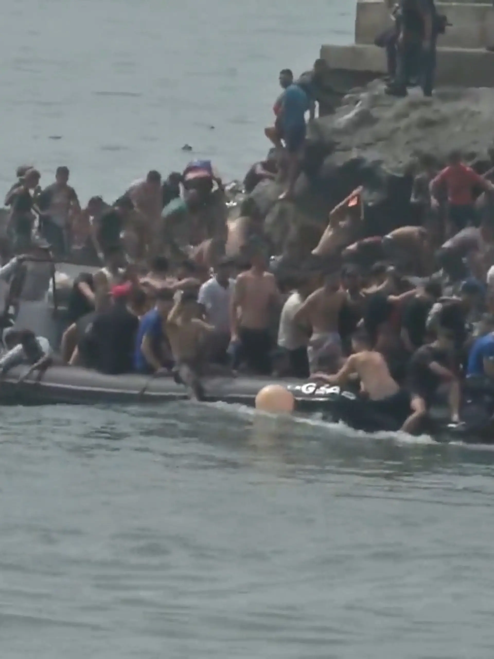 Bild zu: "Ceuta und die Folgen – so reagiert Deutschland und die EU auf den Grenz-Sturm!"