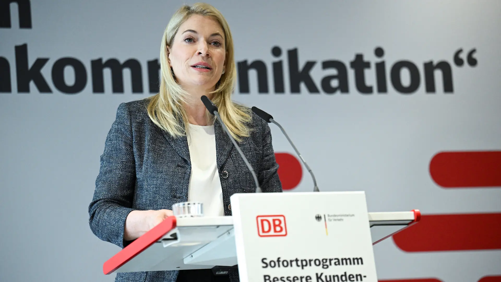 Deutsche Bahn CEO Evelyn Palla speaks during a press statement about an immediate measure plan to improve customer communication in Berlin, Germany July 8, 2026. REUTERS/Annegret Hilse