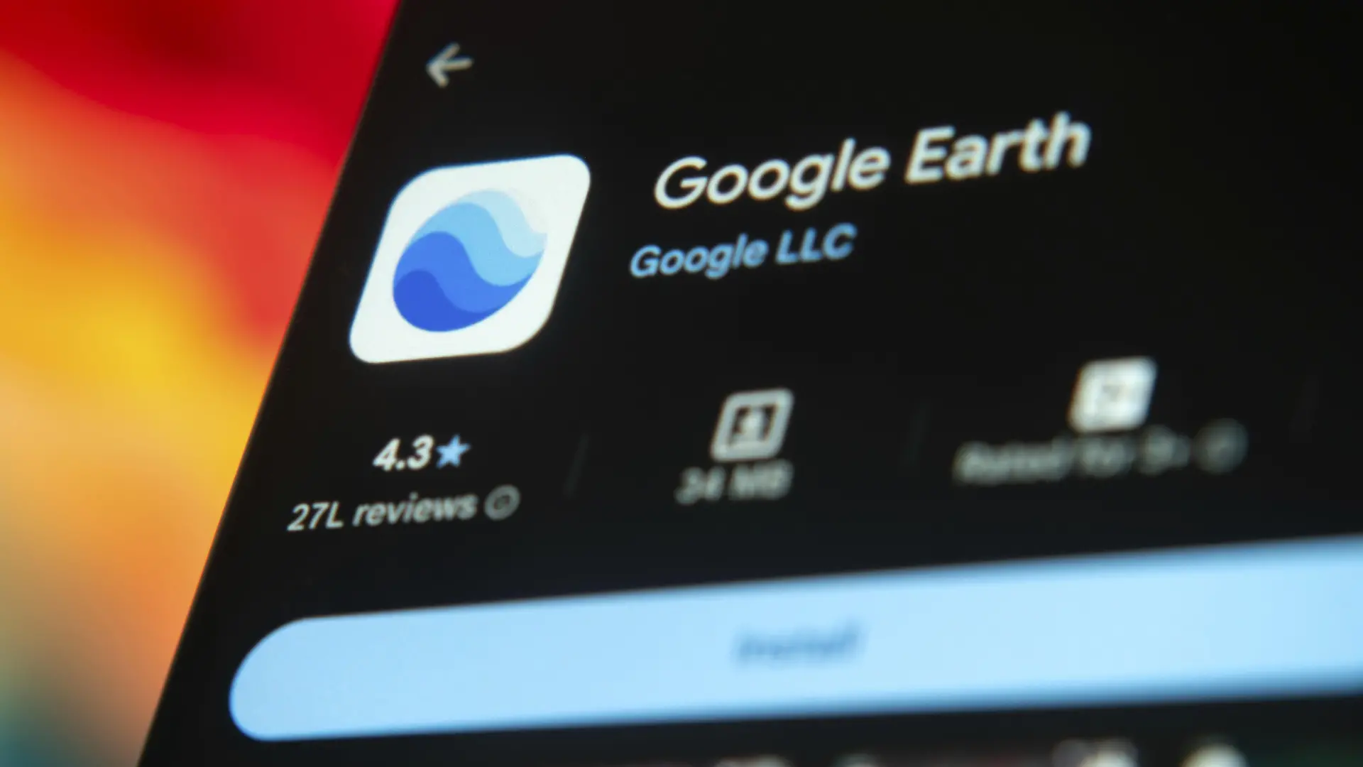 Google Earth App im Play Store mit blauem Symbol, das sich auf die globale Erforschung konzentriert