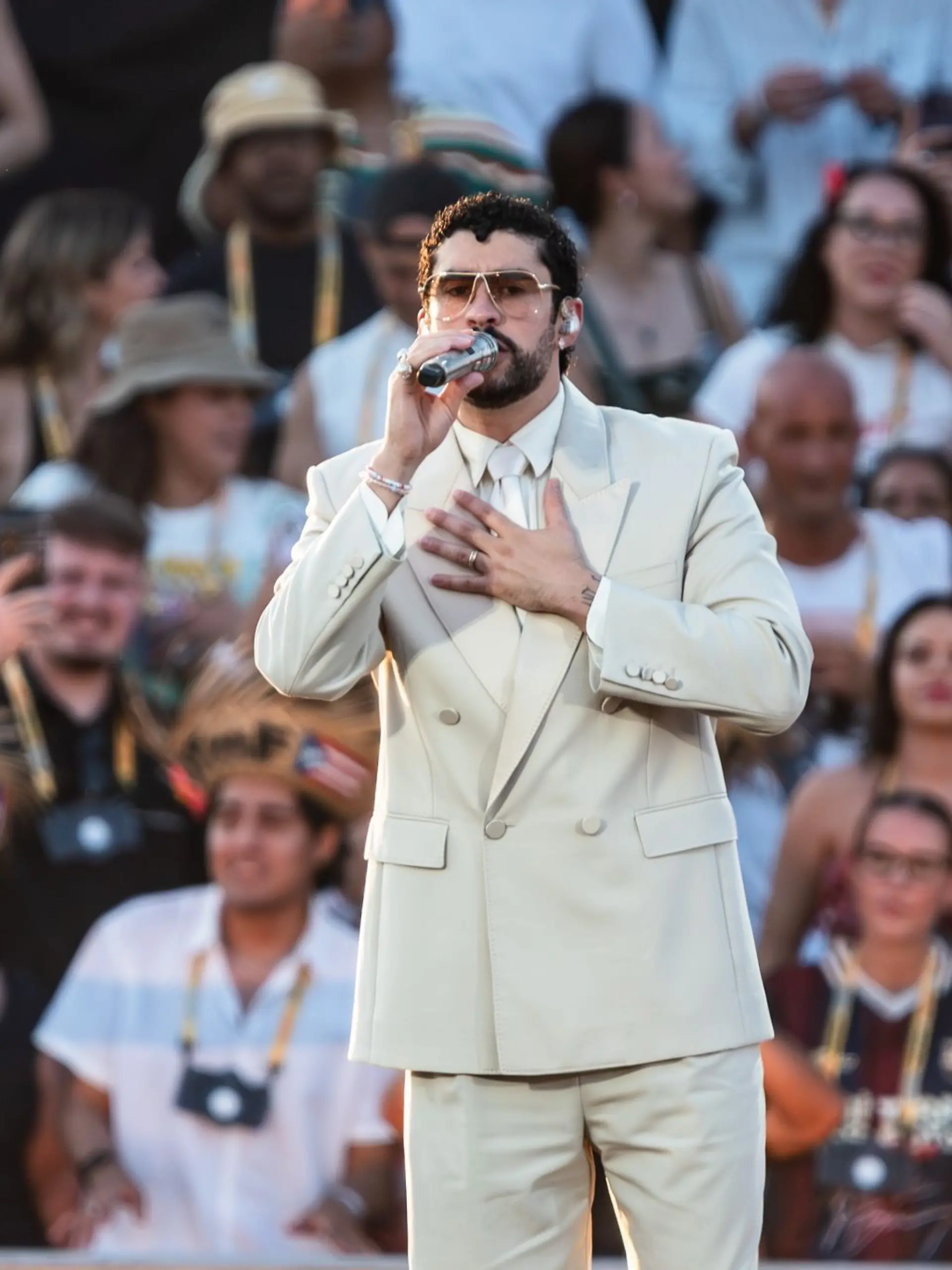 Ein Konzert von Bad Bunny musste wegen eines Hagelschauers abgebrochen werden. (Archivbild)