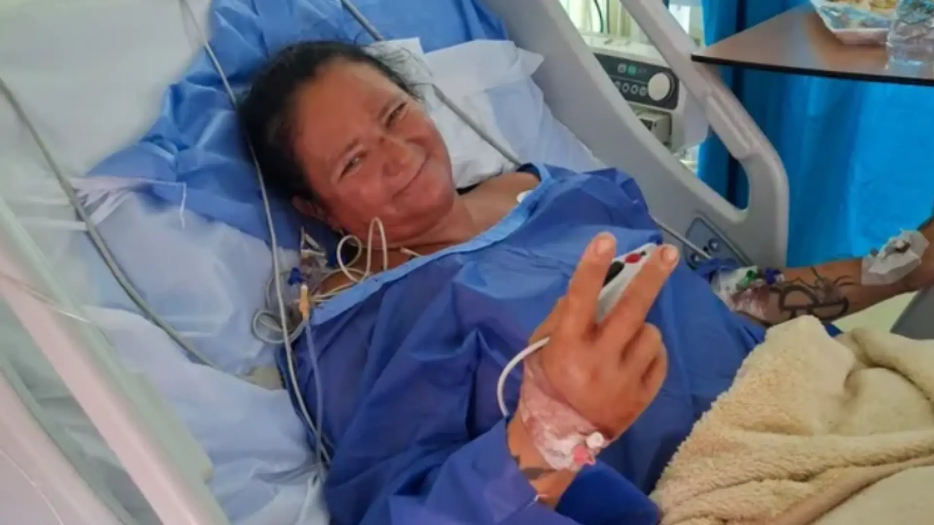 Während Jeannine im Krankenhaus liegt und bereits mehrere Operationen über sich ergehen lassen musste, steht ihre Familie vor einer ungewissen Zukunft.