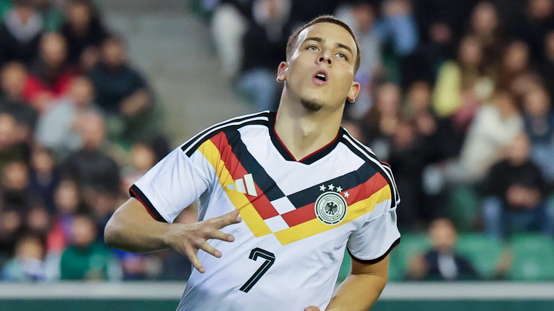 Said El Mala Germany schaut enttaeuscht, UEFA U21, U 21 EURO 2027 Qualifier, Greece v Germany, Apostolos-Nikolaidis-Stadion am 31. March 2026 in Athens, Grichenland. Foto von Marco Steinbrenner/DeFodi Images Said El Mala Germany looks dejected, UEFA U21 EURO 2027 Qualifier, Greece v Germany, Apostolos-Nikolaidis-Stadium, March 31, 2026 in Athens, Greece. Photo by Marco Steinbrenner/DeFodi Images - *** Said El Mala Germany looks disappointed, UEFA U21 EURO 2027 Qualifier, Greece v Germany, Apostolos Nikolaidis Stadium, March 31, 2026 in Athens, Greece Photo by Marco Steinbrenner DeFodi Images Said El Mala Germany looks disappointed, UEFA U21 EURO 2027 Qualifier, Greece v Germany, Apostolos Nikolaidis Stadium, March 31, 2026 in Athens, Greece Photo by Marco Steinbrenner DeFodi Images