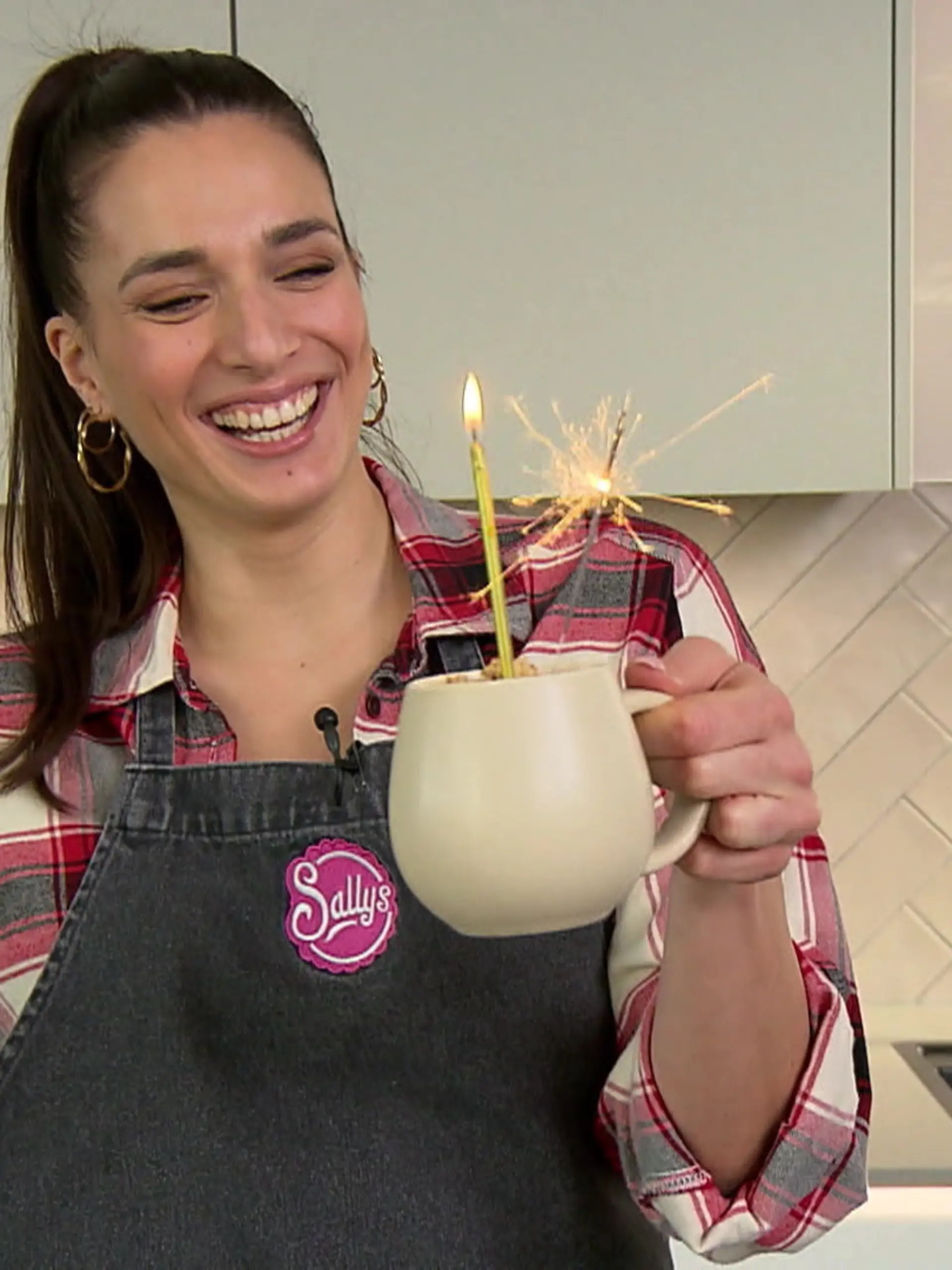 Bild zu: "Sally Özcan spricht über „Hardcore-Schulden""