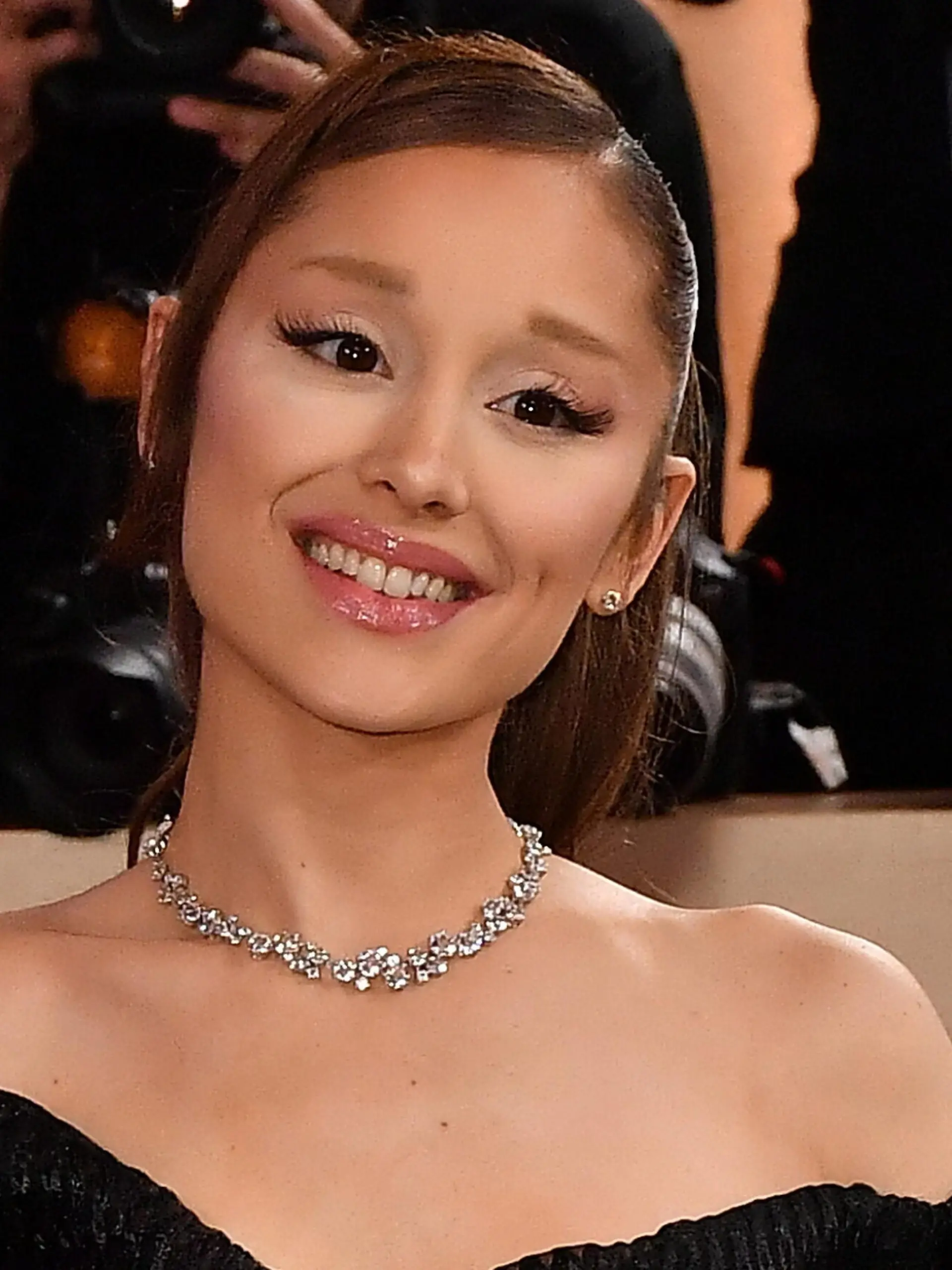 Bild zu: "„Es war keine spontane Entscheidung!” Ariana Grande erklärt ihren Rückzug"
