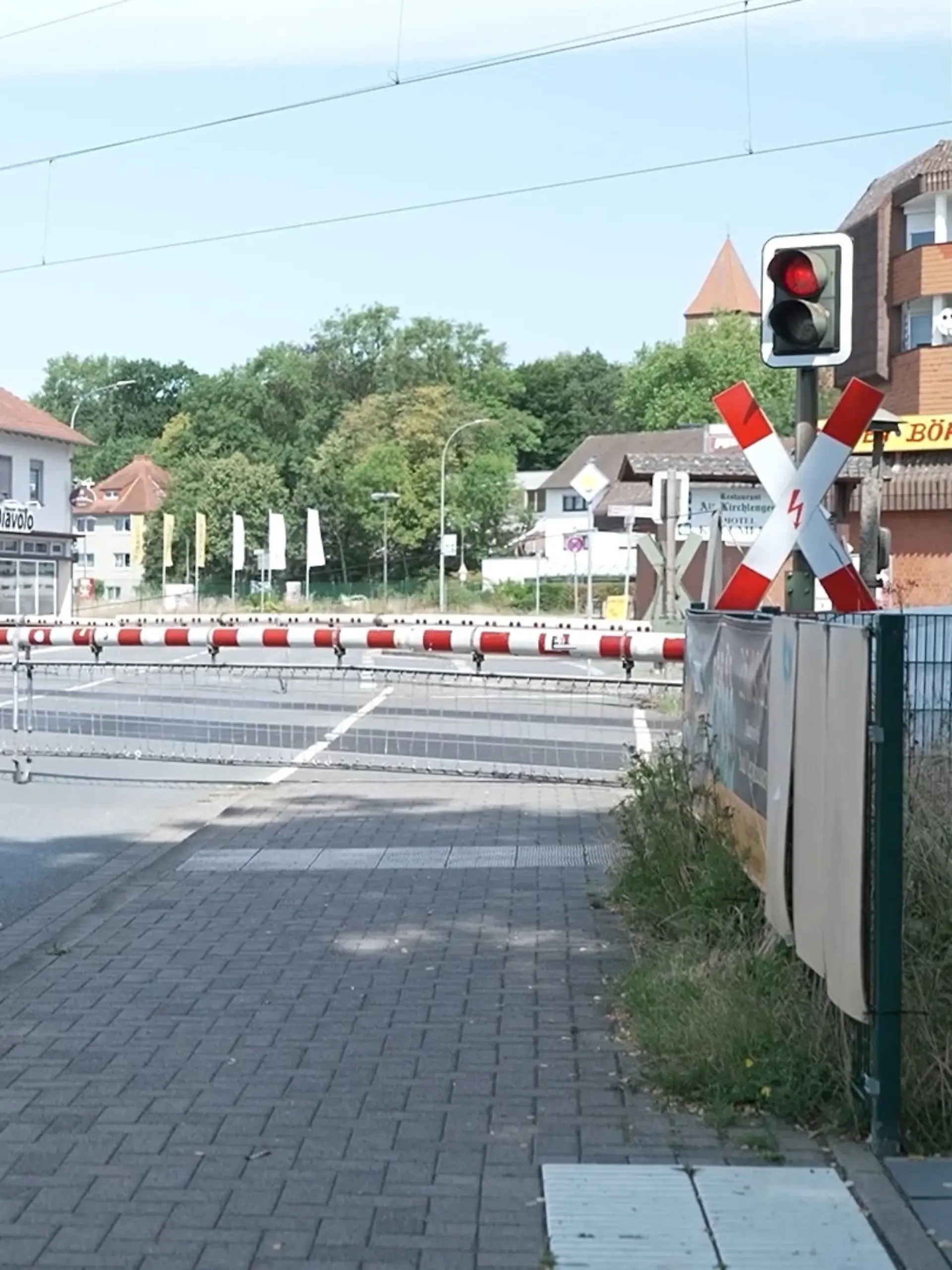 Bild zu: "Schranken bis zu sieben Stunden am Tag geschlossen"