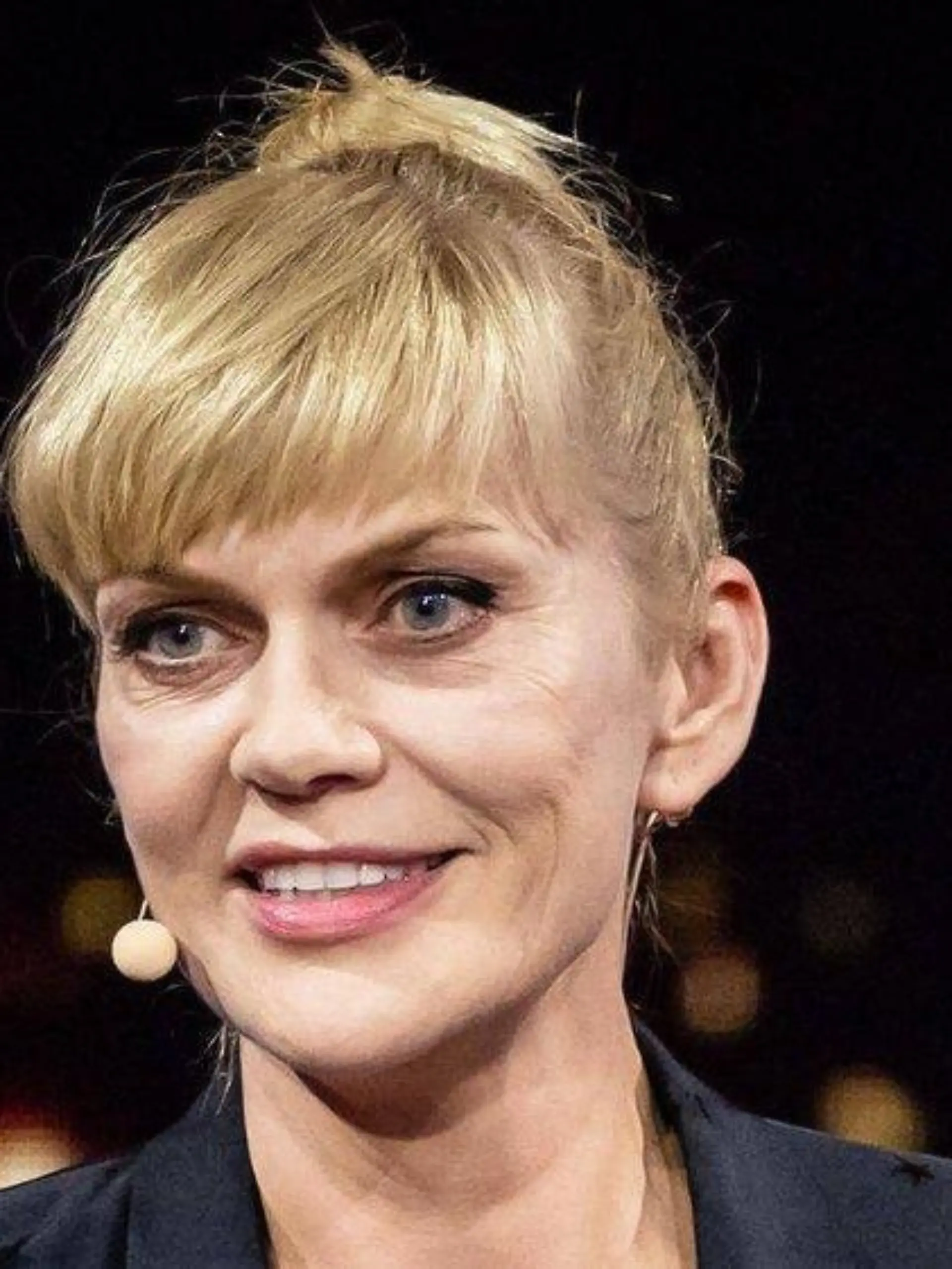 Anna Loos lässt sich gegen Corona impfen
