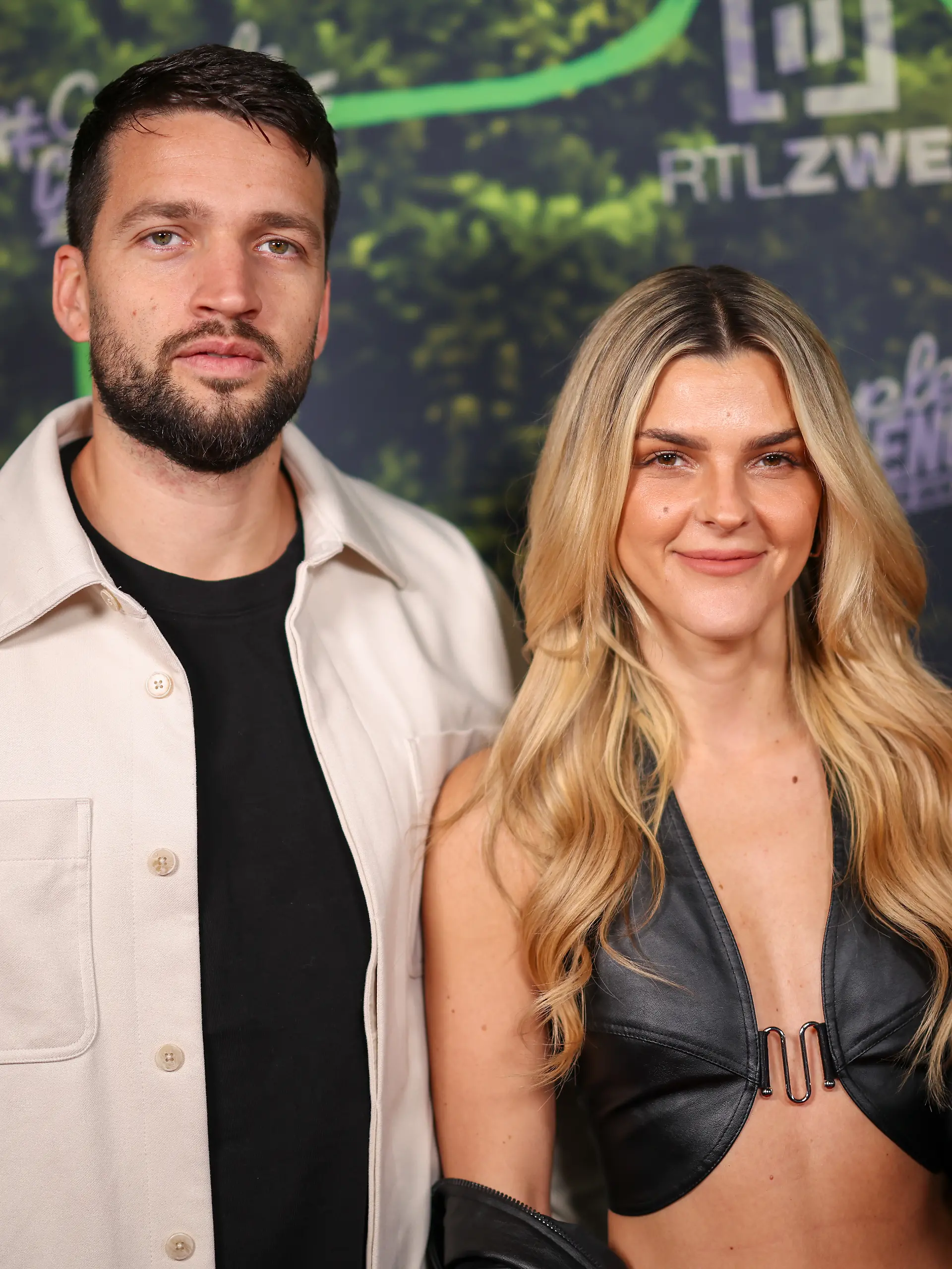 Die Reality-TV-Stars Josh und Nasrin erwarten ihr erstes Kind.