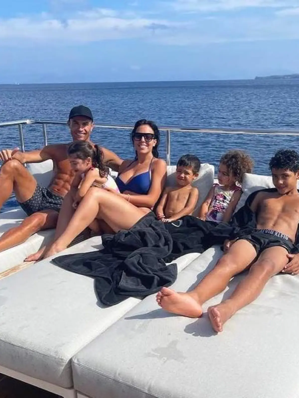 Instagram  @cristiano