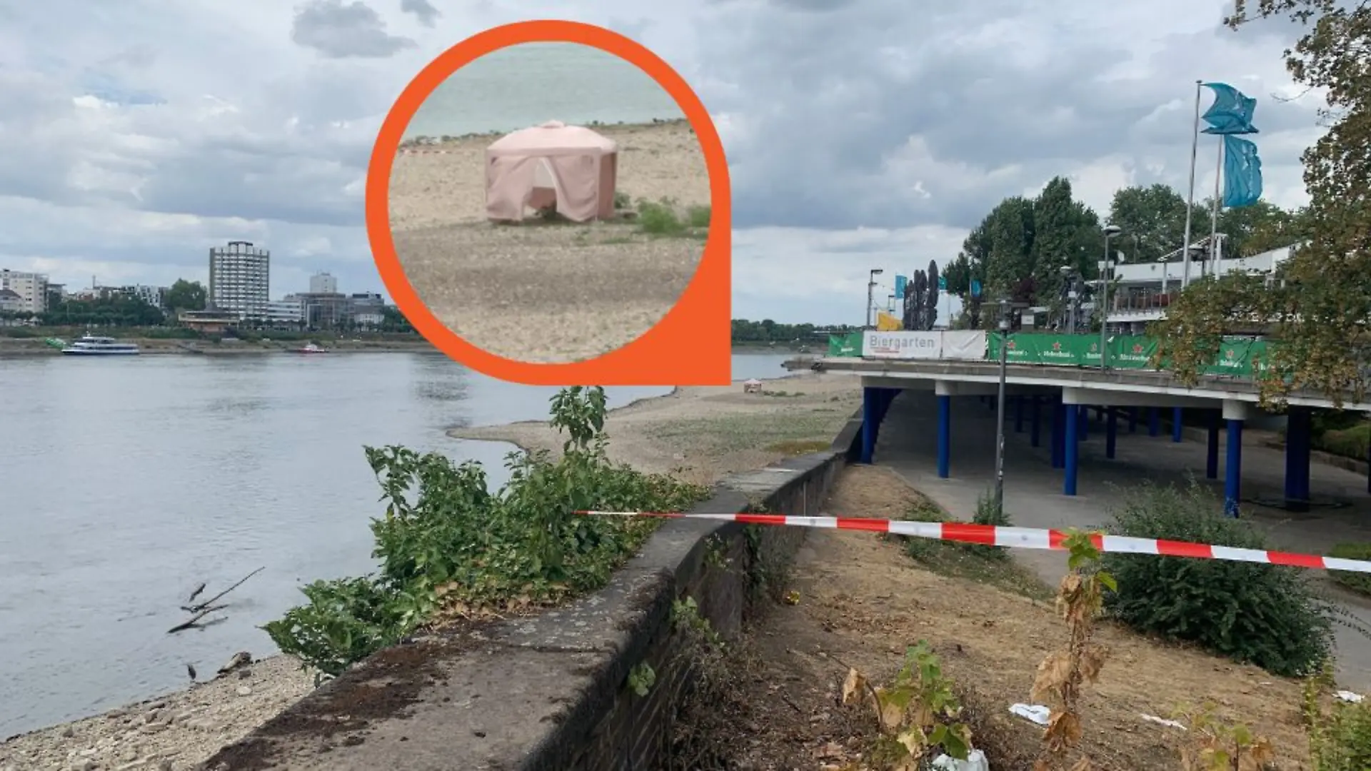 Am Rheinufer in Köln-Deutz wurde ein Zelt aufgebaut.