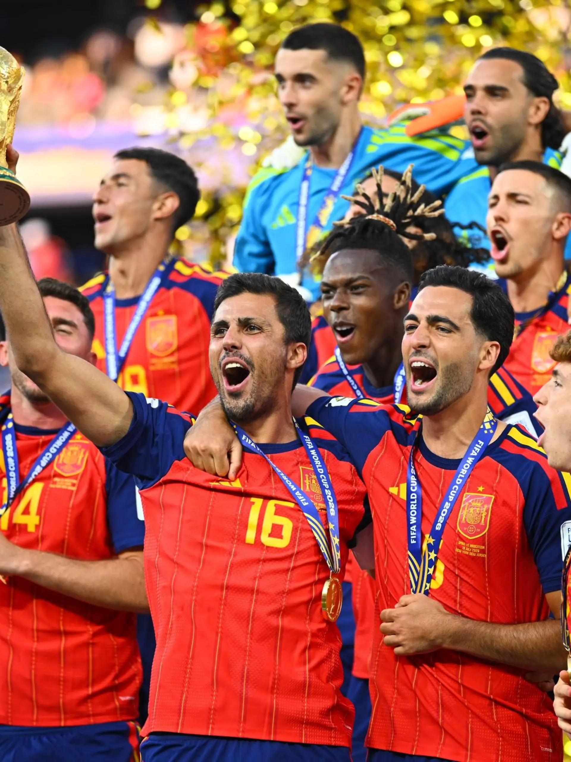 Kapitän Rodri und die Spanier sind Weltmeister.