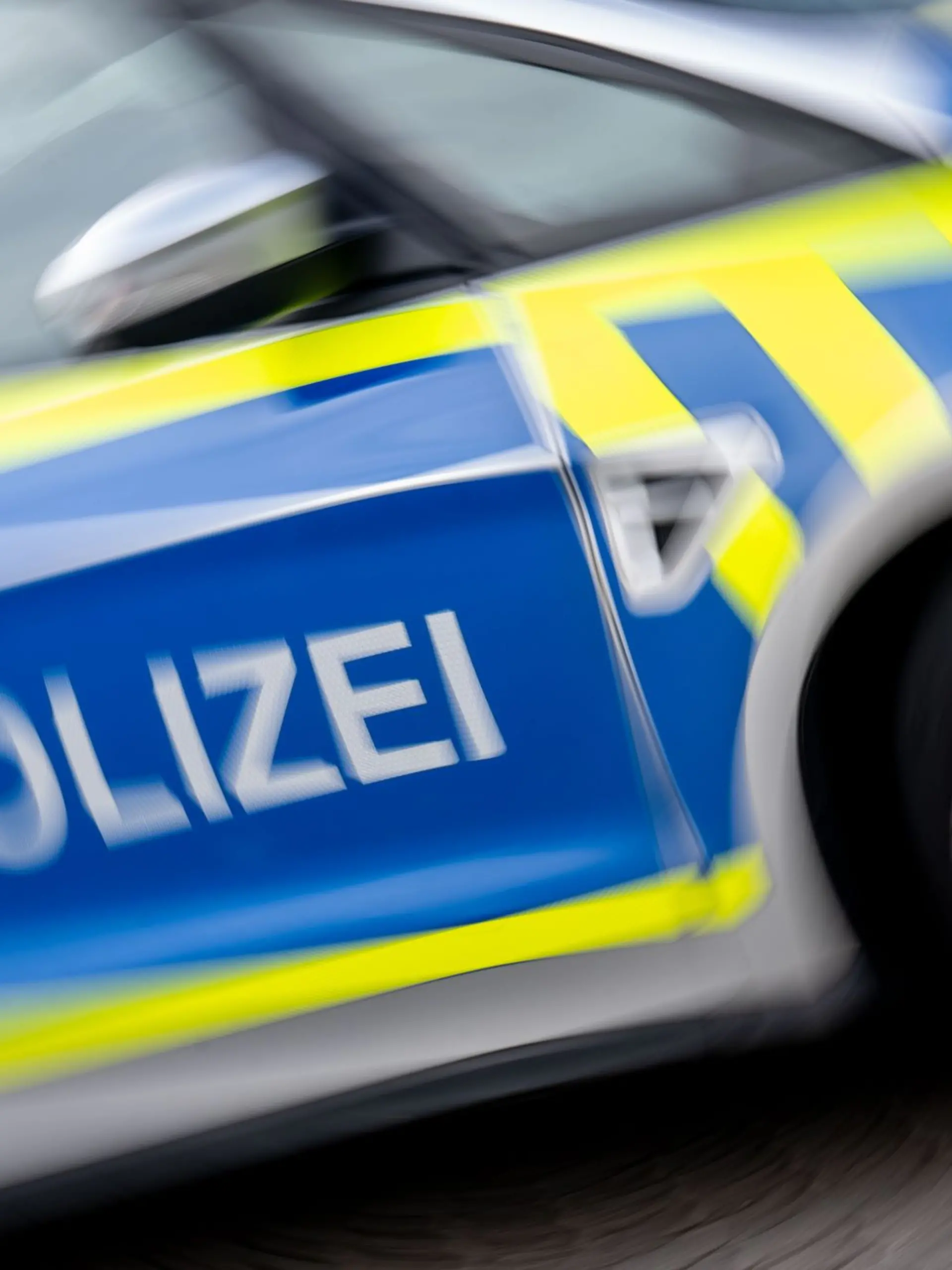 Bild zu: "Polizei fahndet mit Großaufgebot nach Terror-Teenie (17)"