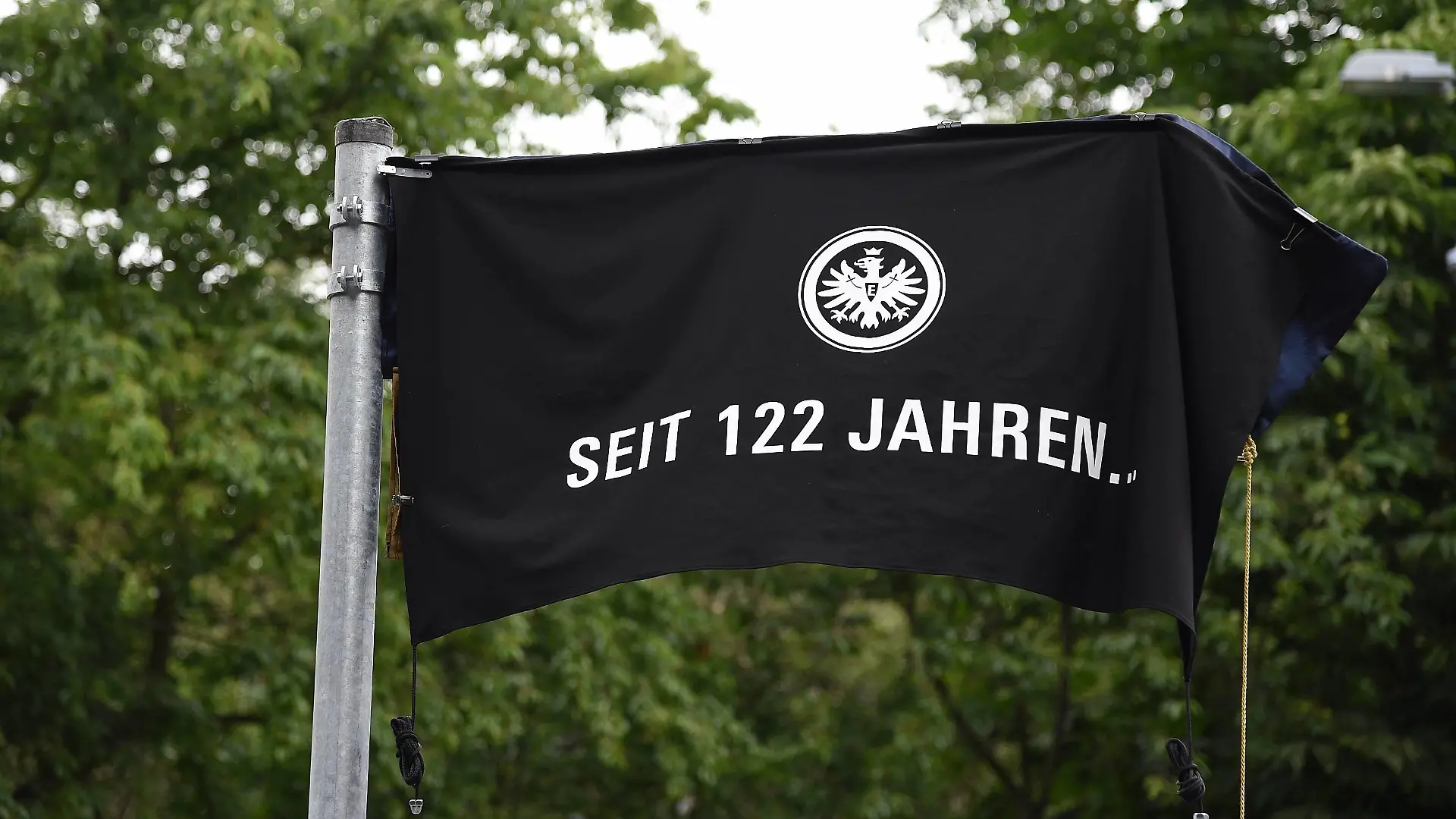 05.07.2021 Frankfurt am Main, Deutsche Bank Park Eintracht Frankfurt Im Herzen von Europa 1 Einweihung der neuen Adresse des ProfiCamps von Eintracht Frankfurt und Enthüllung des Straßenschildes Symbolbild Seit 122 Jahren Eintracht Frankfurt emspor, DFL regulations prohibit any use of photographs as image sequences and/or quasi-video *** 05 07 2021 Frankfurt am Main, Deutsche Bank Park Eintracht Frankfurt Im Herzen von Europa 1 Inauguration of the new address of Eintracht Frankfurts ProfiCamp and unveiling of the street sign Symbol image For 122 years Eintracht Frankfurt emspor, DFL regulations prohibit any use of photographs as image sequences and or quasi video
