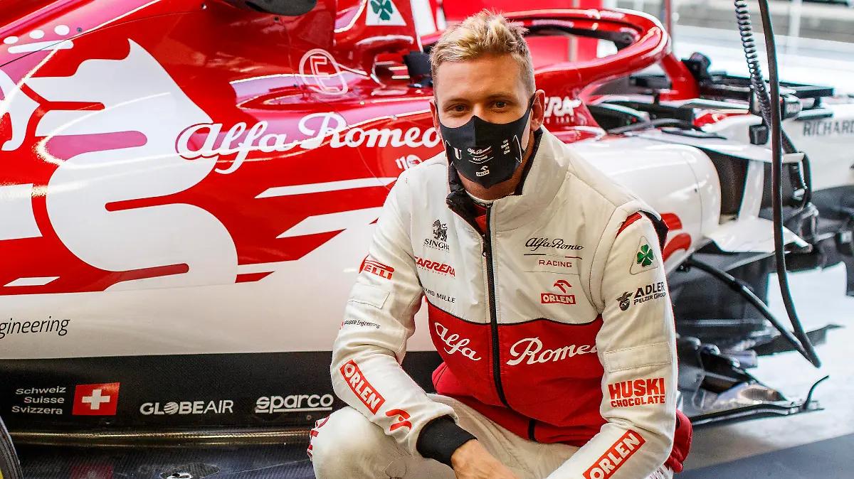  SCHUMACHER Mick ger, Alfa Romeo Racing ORLEN C39, portrait during the Formula 1 Aramco Grosser Preis Der Eifel 2020, Eifel Grand Prix, from October 9 to 11, 2020 on the Nürburgring, in Nürburg, Germany FORMULE 1 : Grand Prix Eifel -Nurburgring - 08 to 11/10/2020 DPPI/PANORAMIC PUBLICATIONxNOTxINxFRAxITAxBEL 00120024__B2_0234