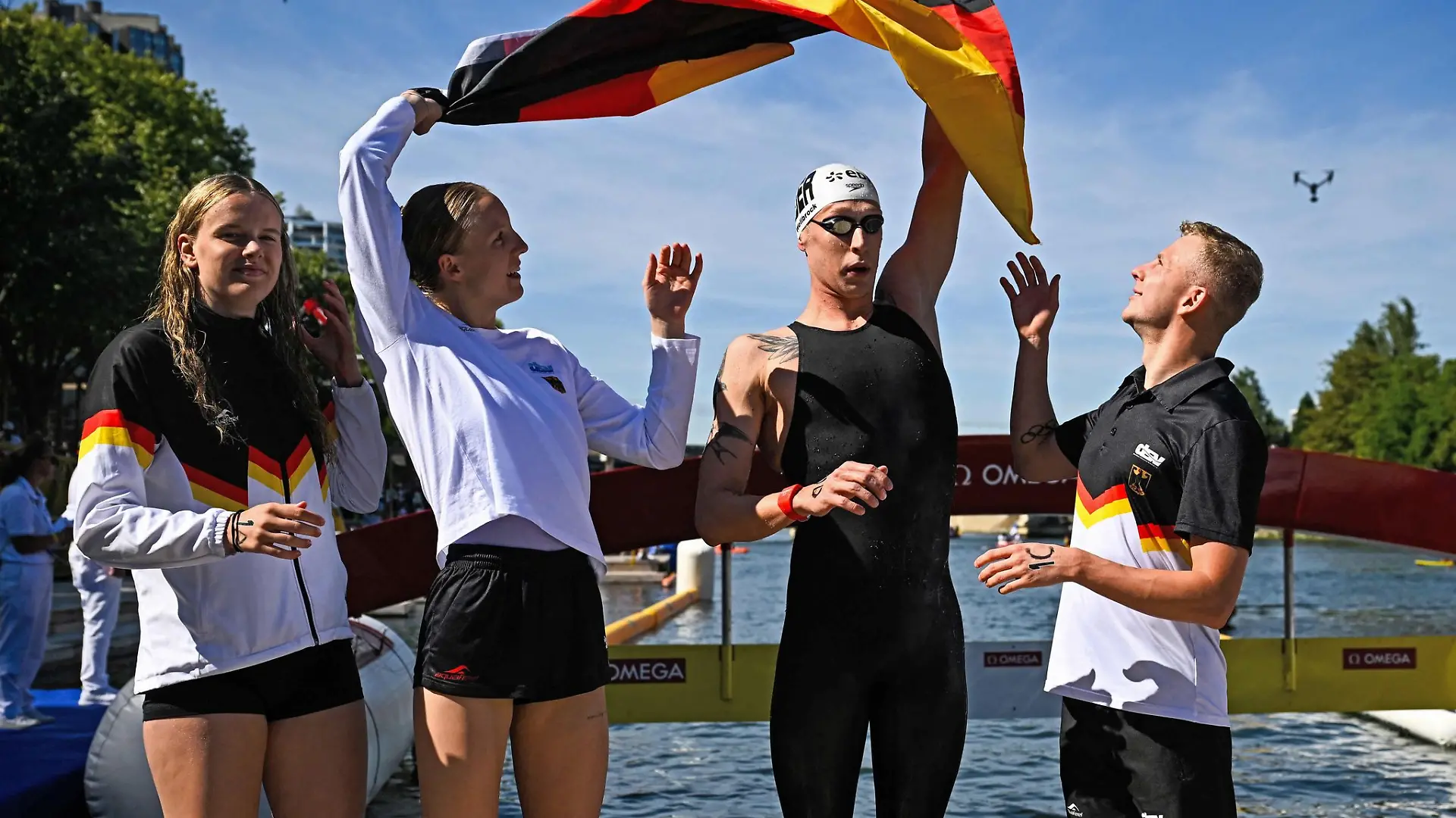 Die deutsche Freiwasser-Staffel hat Grund zur Freude.
