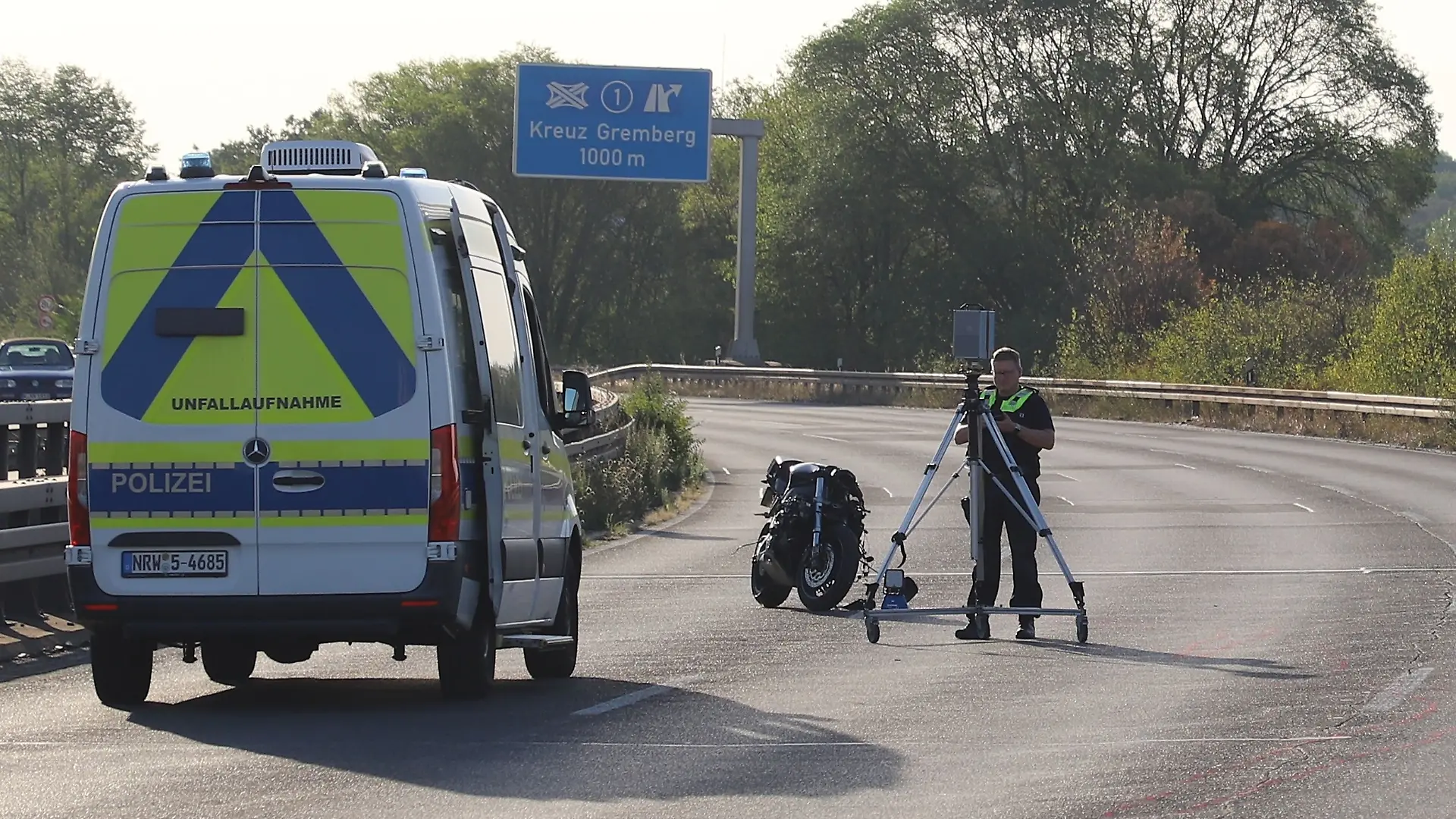 Zwei Tote nach Motorradunfall in Köln