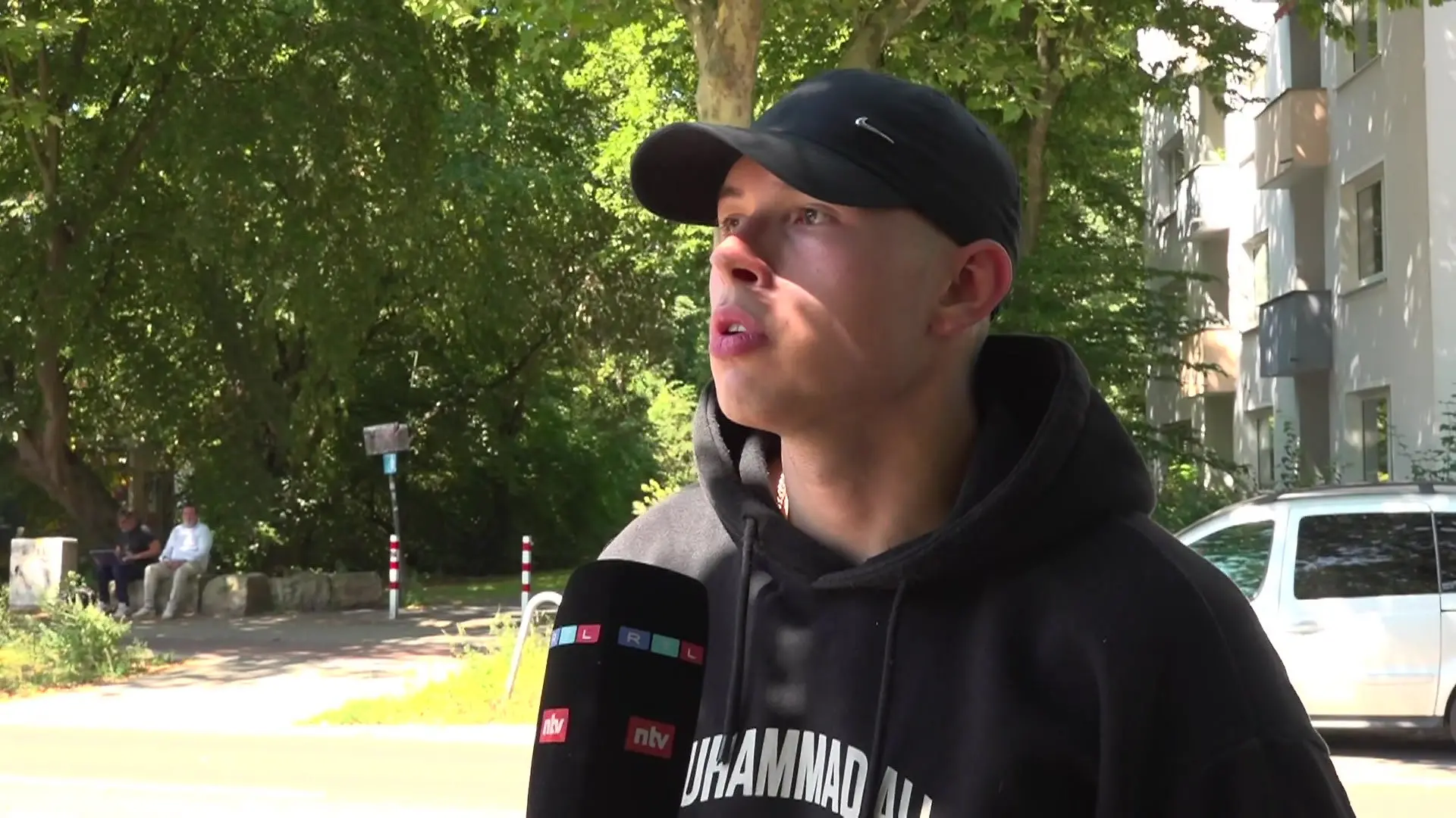 „Fünf Sekunden Wut“ – Leif (21) erlebt tödliche Attacke hautnah mit Mann stirbt nach Schlägen in Bremen