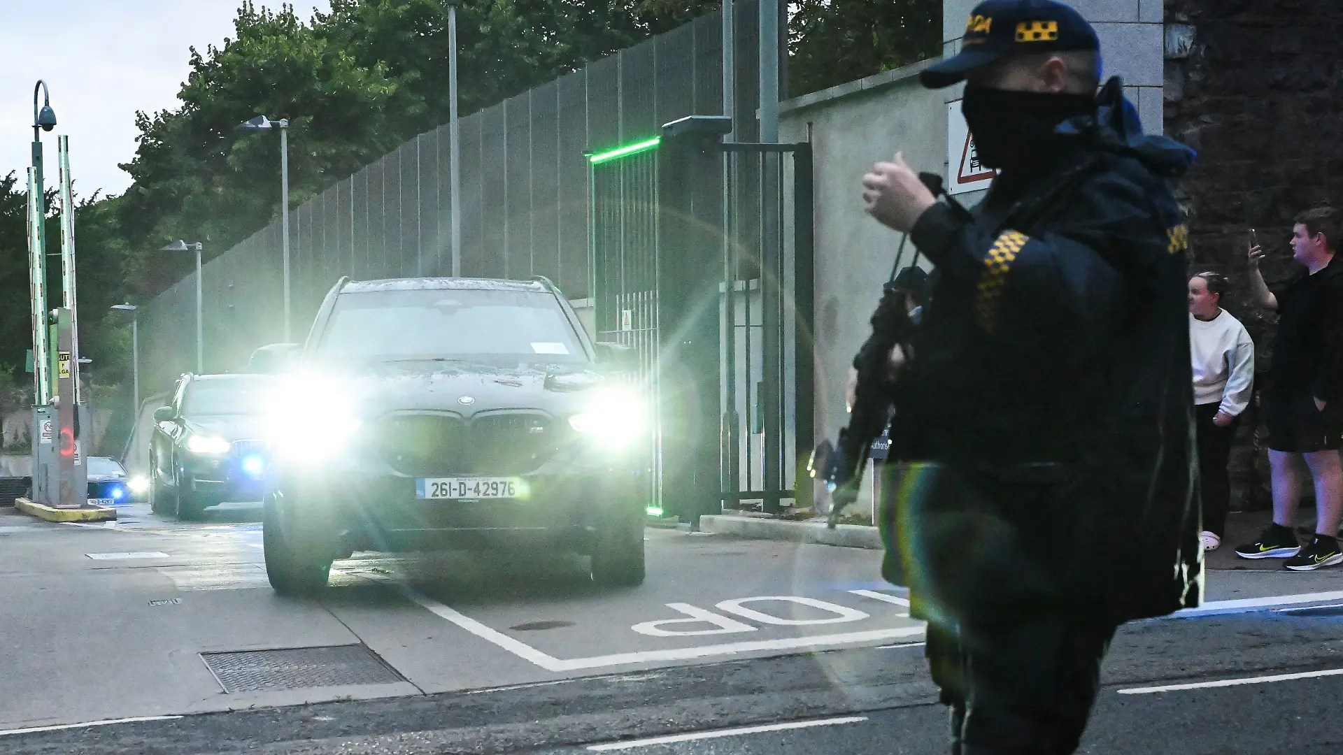 Alleged Irish crime gang boss Daniel Kinahan leaves the Special Criminal Court after appearing on charges of organised criminal activity following his extradition to Ireland from the United Arab Emirates (UAE), in Dublin, Ireland, August 9, 2026. REUTERS/Natalia Campos