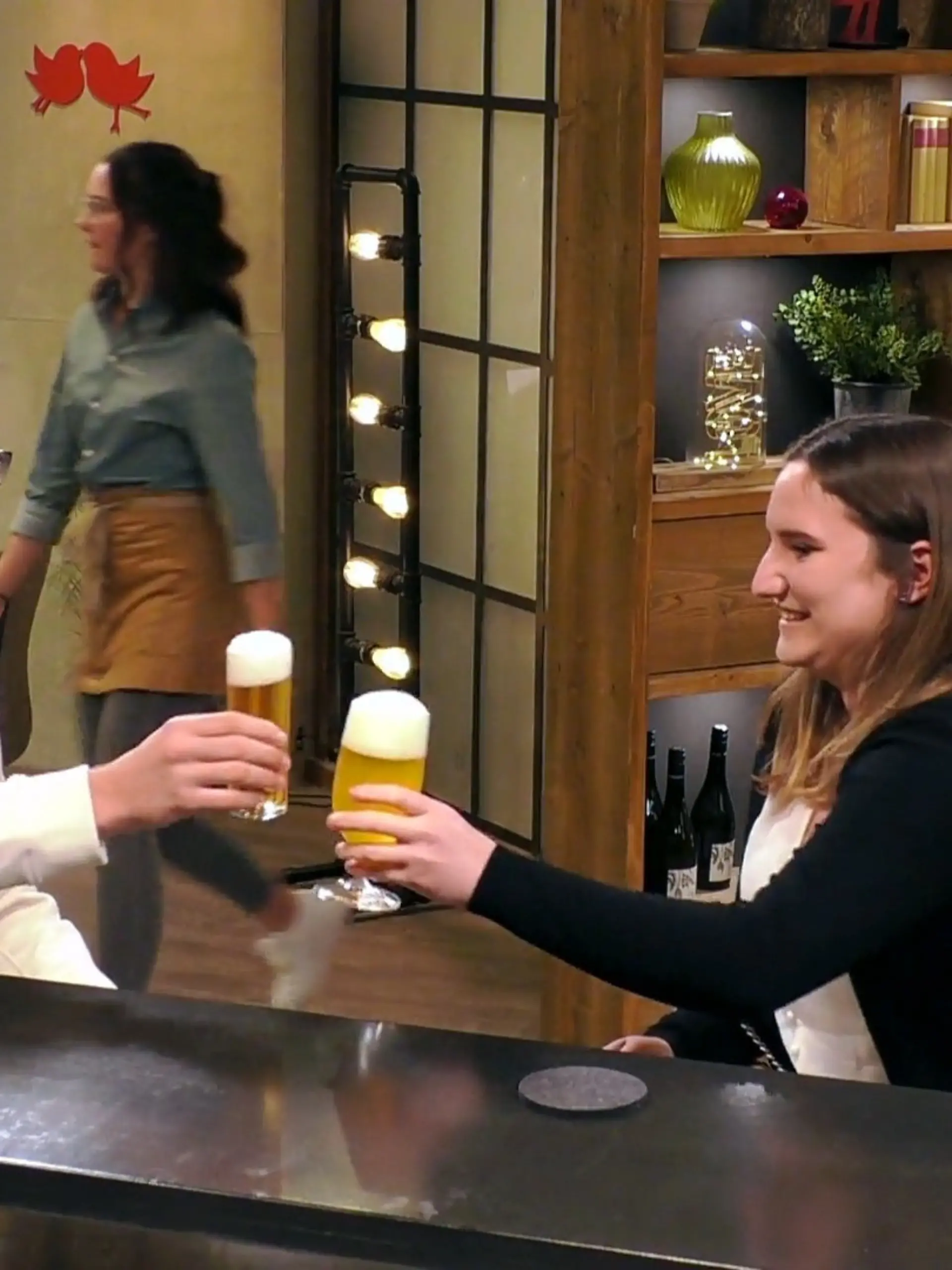 Bild zu: "Ruth und Patrick sind das jüngste Date-Paar des Abends"