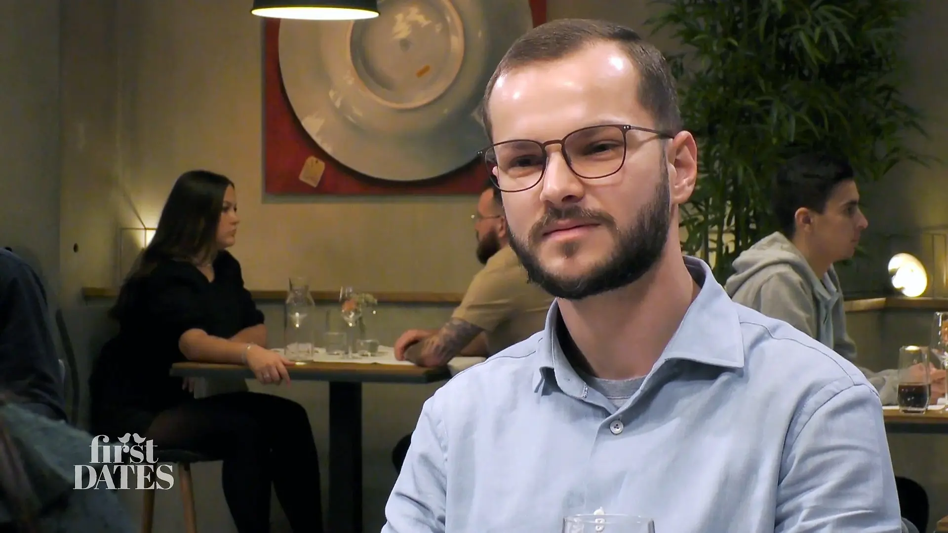 Julian findet, es hat gefunkt Wie sieht Ann-Kathrin das?