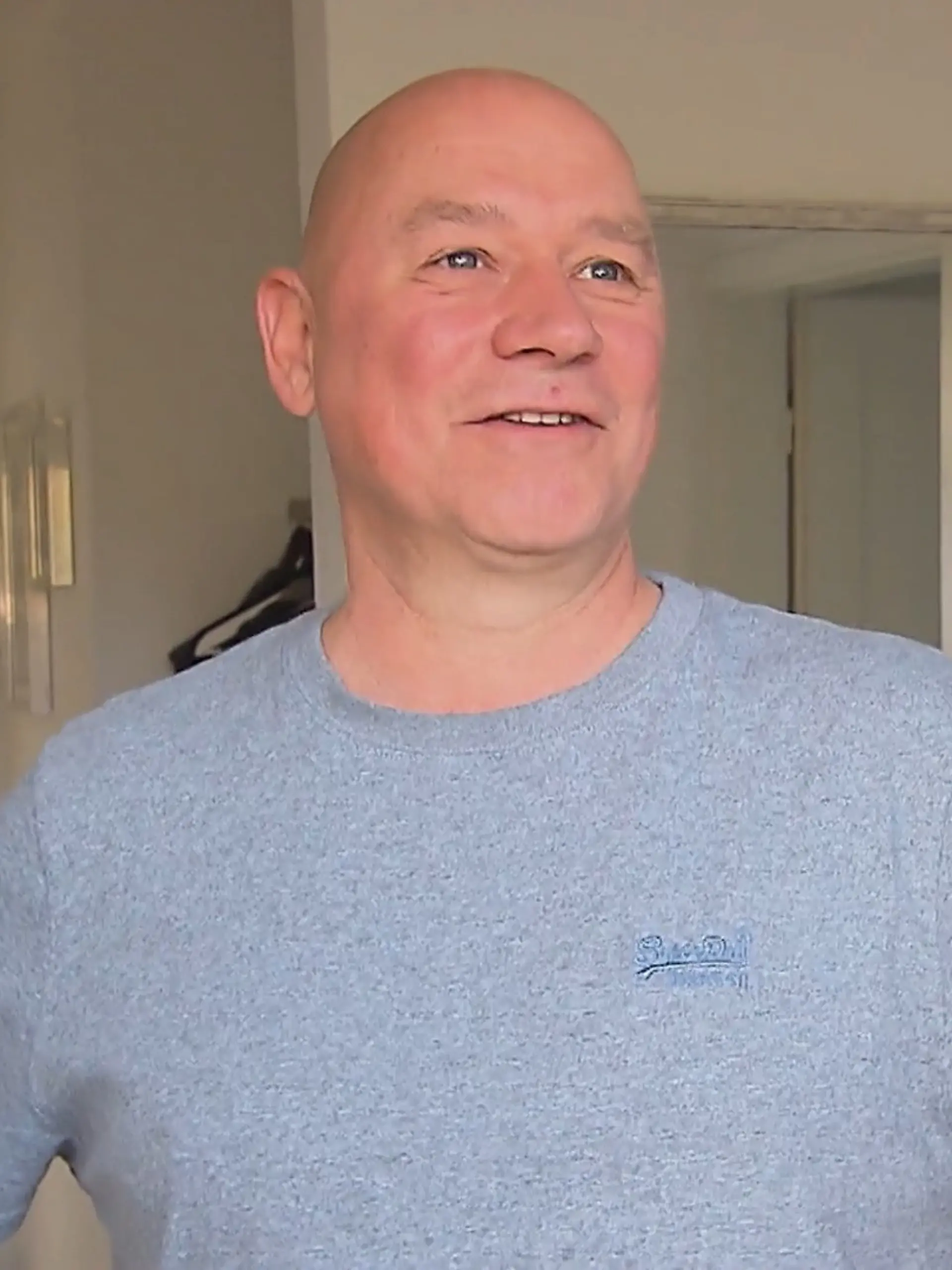 Bild zu: "„Das perfekte Dinner”-Gastgeber Nils schwärmt von seinem Schwedenhaus"