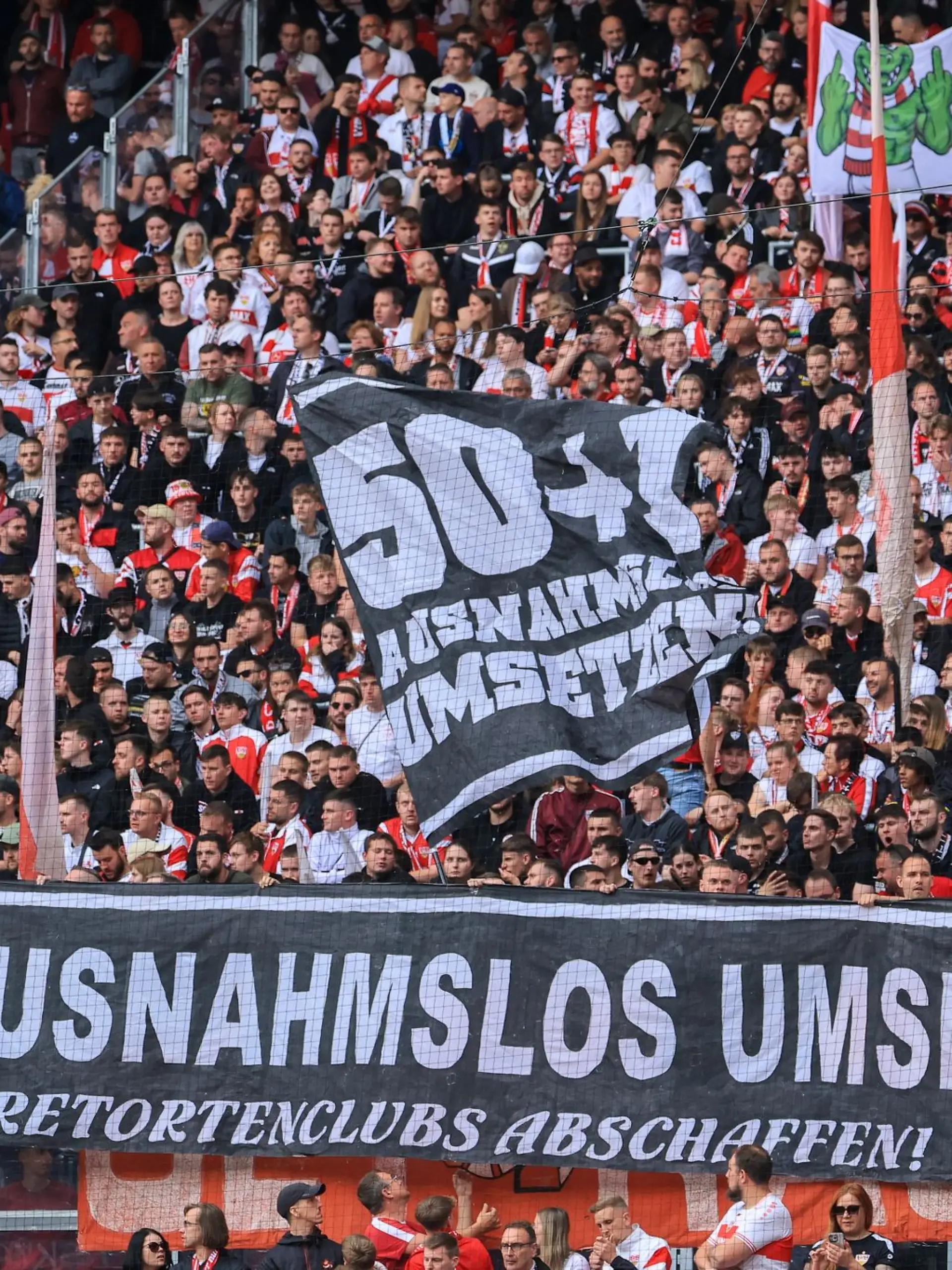 Bild zu: "Kartellamt hält 50+1 für zulässig - Liga soll nachbessern"
