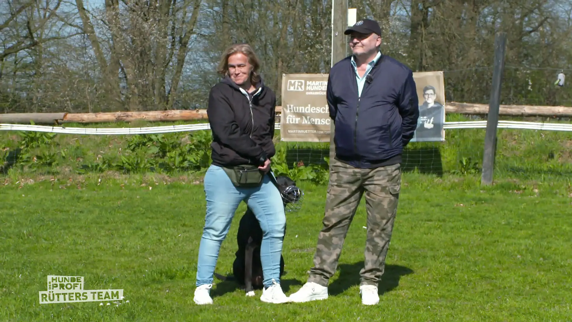 Socke bekommt einen sicheren Rahmen fürs Training Training hinterm Zaun