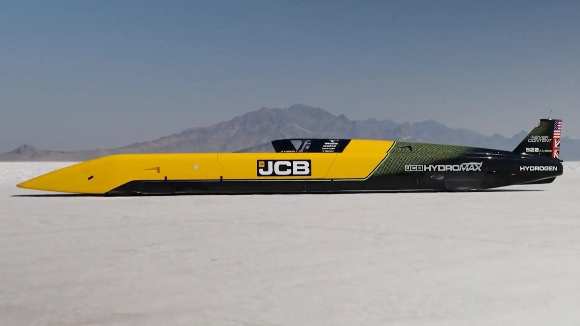 Weltrekord! Mann rast mit über 650km/h durch die Wüste In wasserstoffbetriebenem Auto