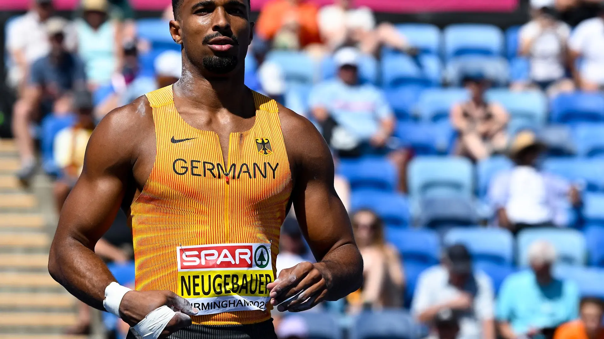 Leo Neugebauer verteidigte seine Führung im Zehnkampf.