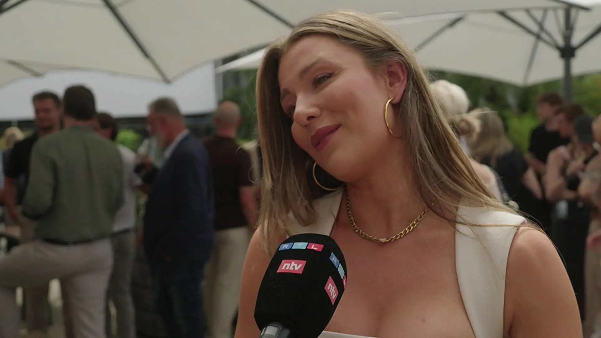 Warum Joelina Drews stolz auf ihren Vater ist Nach Rollator-Fotos von Jürgen Drews