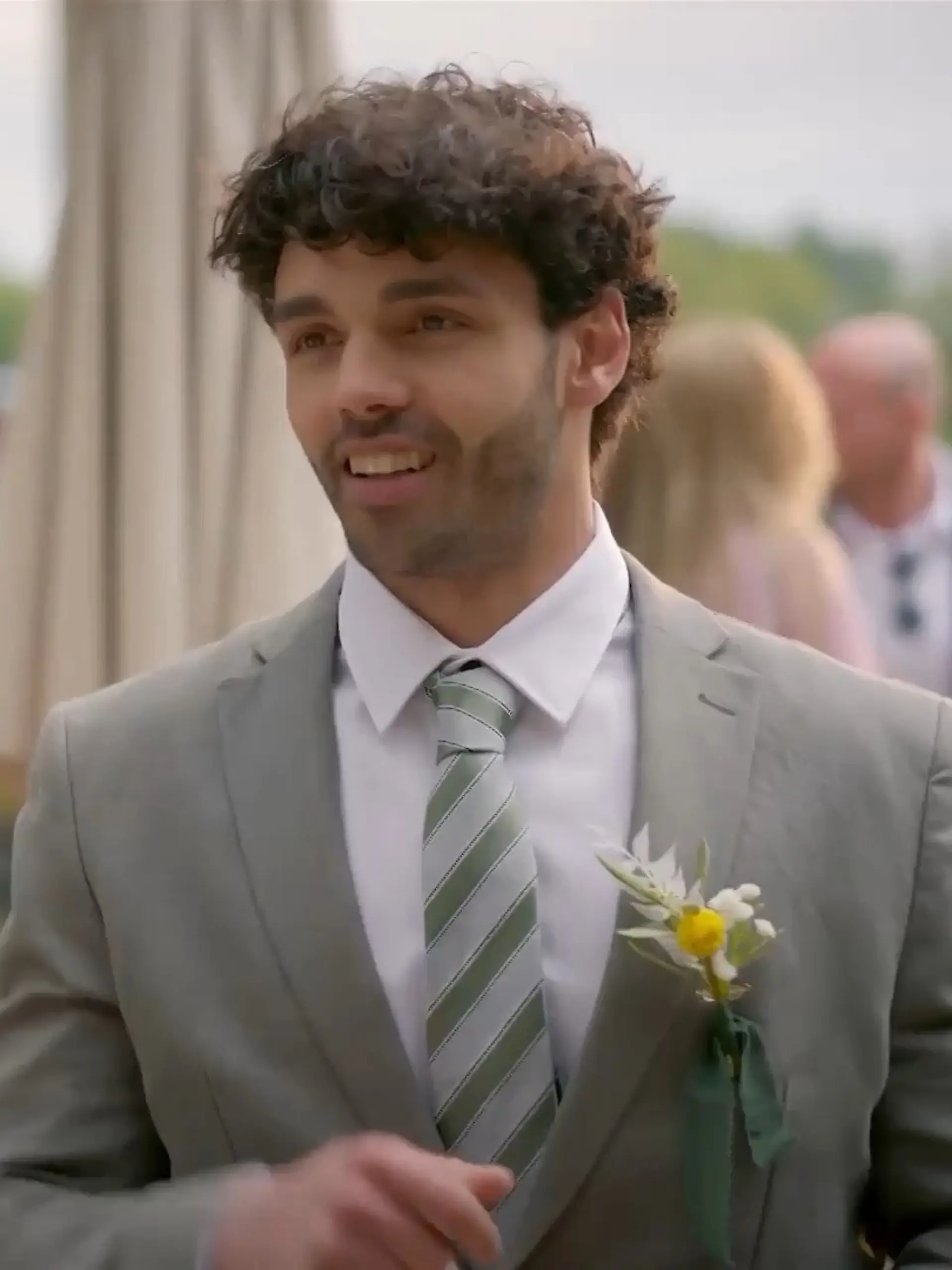 AWZ: Nick und Luca begegnen sich auf der Hochzeit wieder