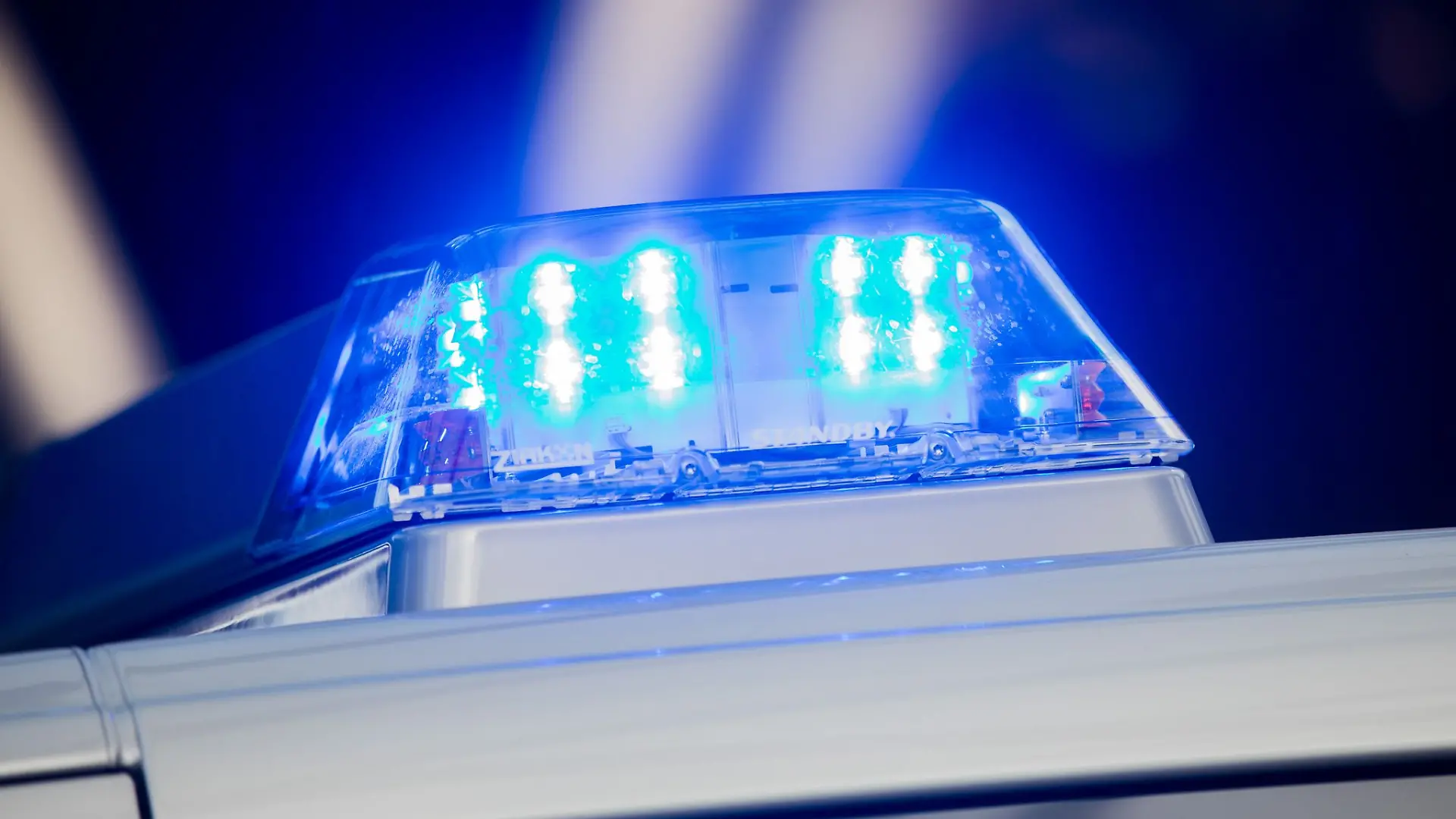 Die Polizei ermittelt zum Unfallhergang. (Symbolbild)