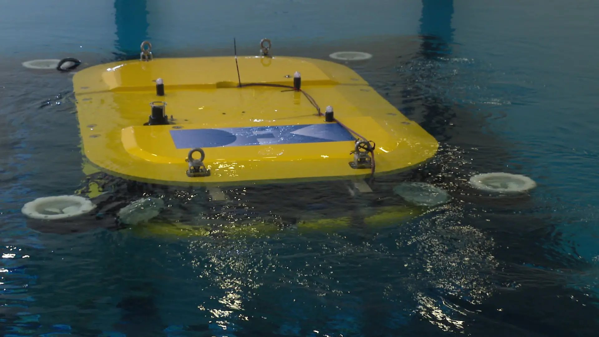 Der Unterwasserroboter „Cuttlefish“: mehr als ein gelber Kasten.