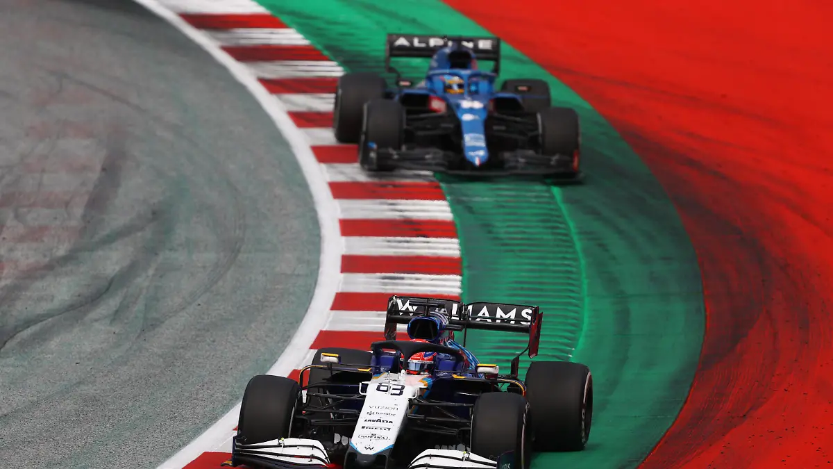 SPIELBERG, AUSTRIA - JULY 04: George Russell of Great Britain driving the (63) Williams Racing FW43B Mercedes during the F1 Grand Prix of Austria at Red Bull Ring on July 04, 2021 in Spielberg, Austria. (Photo by Bryn Lennon/Getty Images)