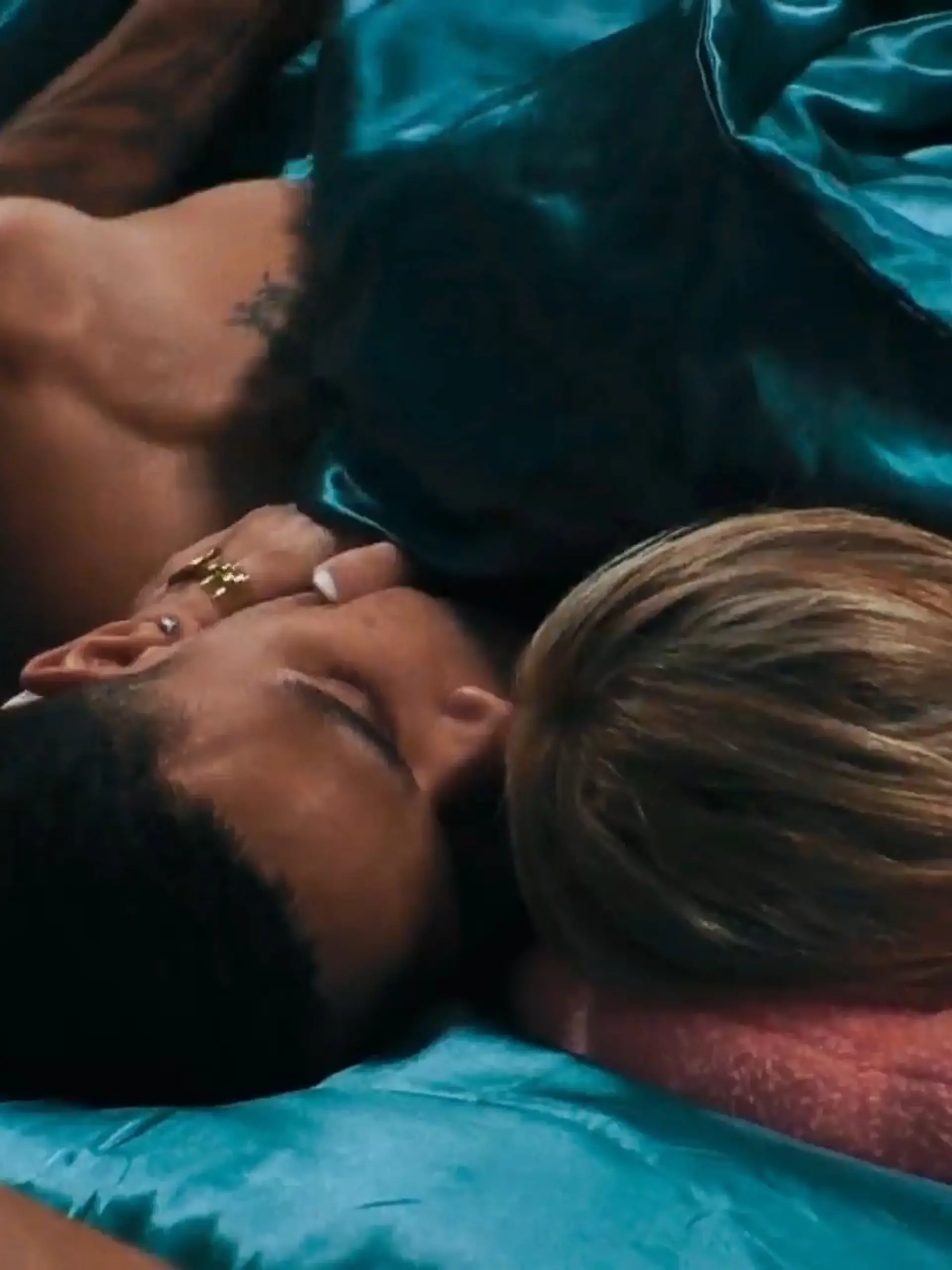 Bild zu: "Sex in Nacht eins! Diese „Are You The One?"-Kandidaten weihen den Boom-Boom-Room ein"