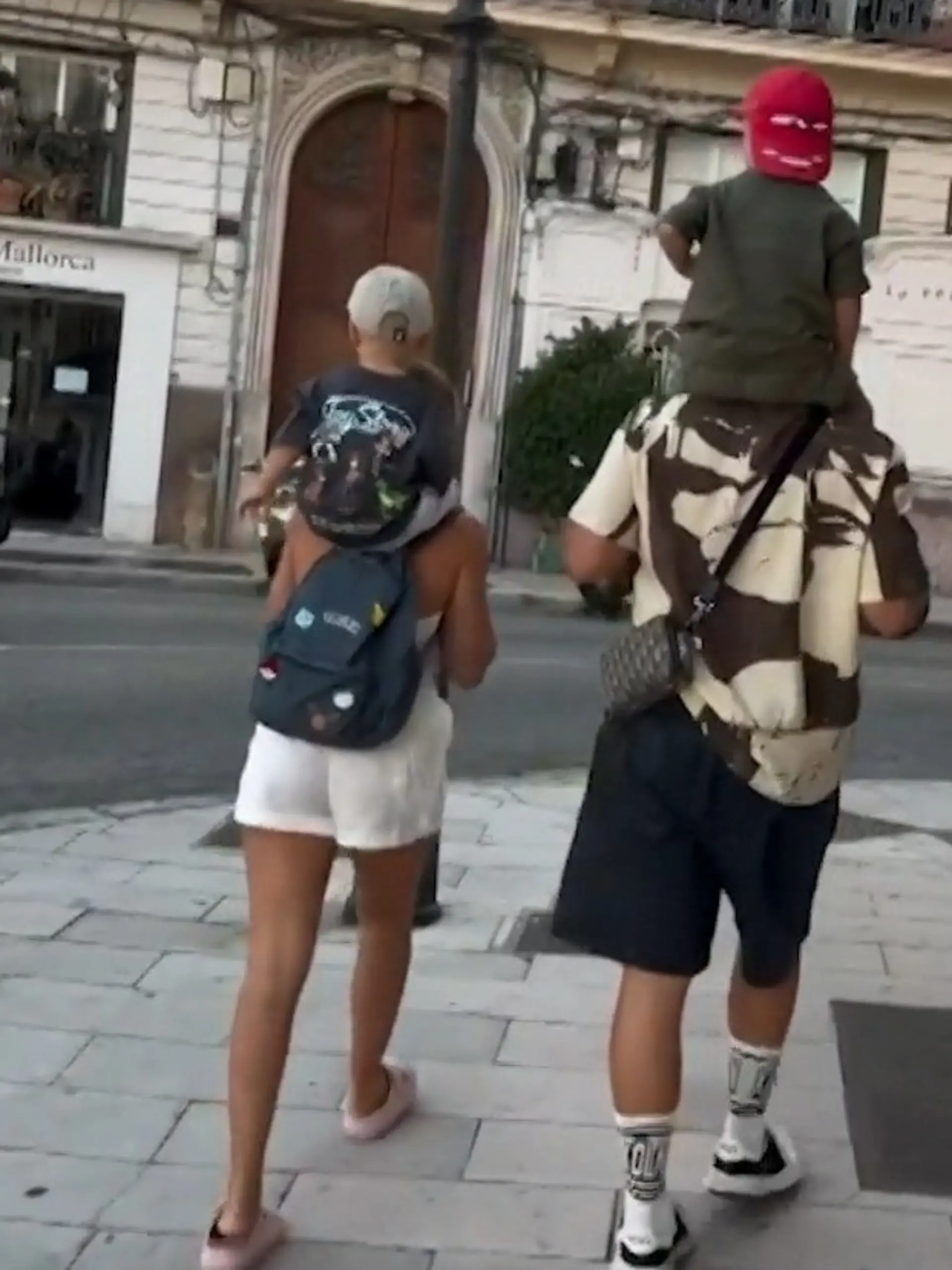 Bild zu: "Fan will es wissen! Sind Laura und Pietro wieder ein Paar?"