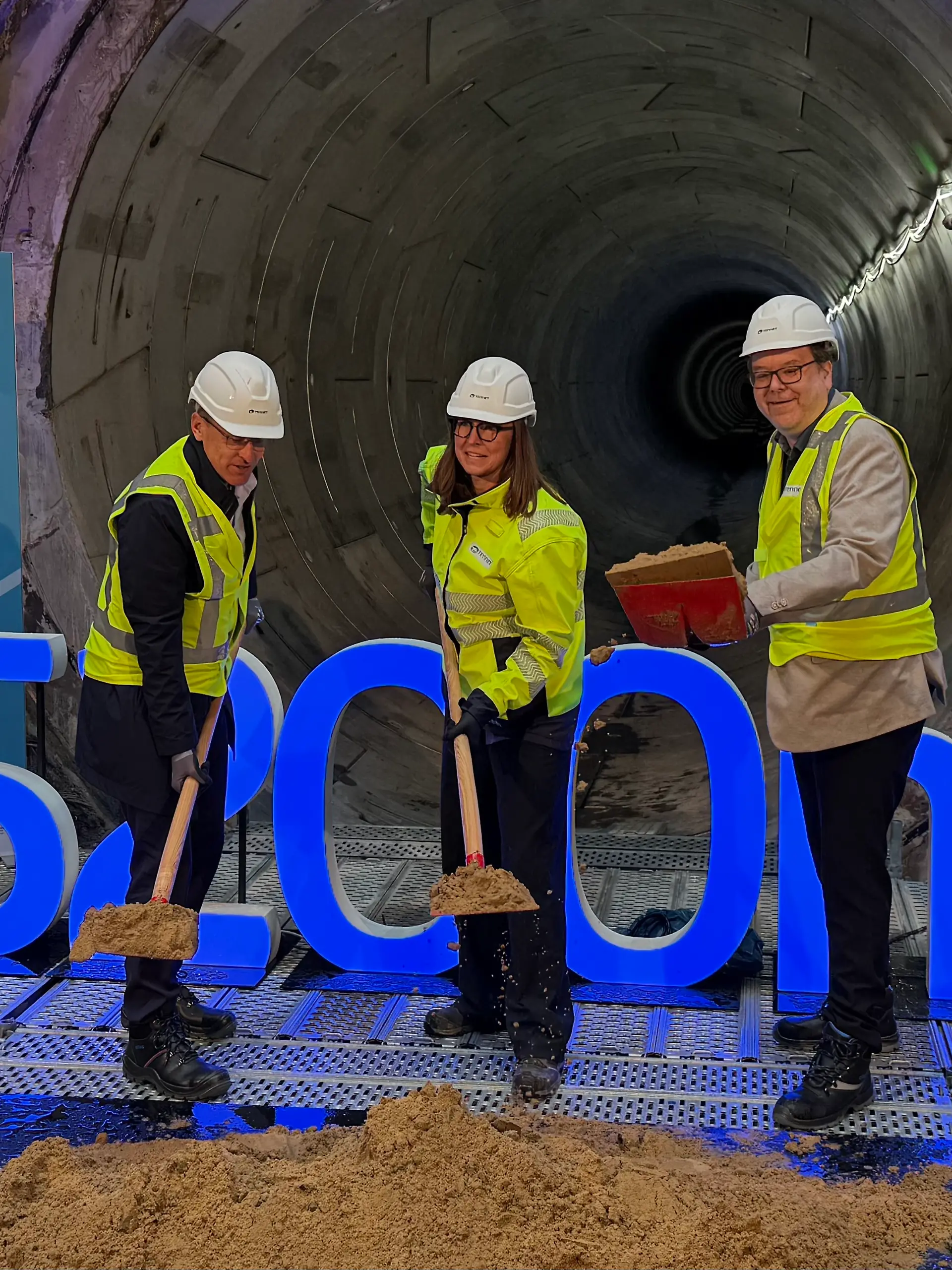 Bild zu: "SuedLink-Tunnel unter der Elbe fertig gebohrt"