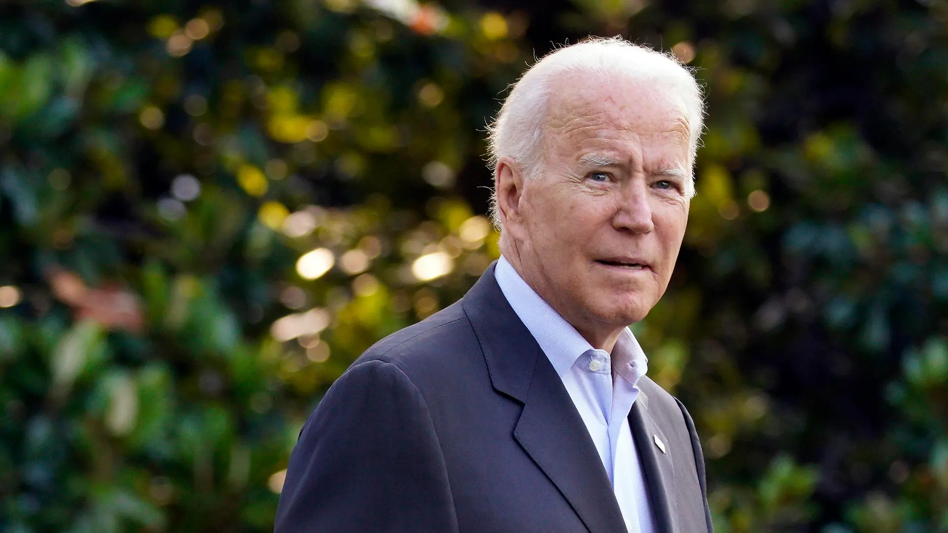 July 1, 2021, Washington, District of Columbia, USA: United States President Joe Biden walks out from the White House in Washington before his departure to Surfside, Florida on July 1, 2021 Washington USA - ZUMAs152 20210701_zaa_s152_004 Copyright: xYurixGripasx-xPoolxViaxCnpx