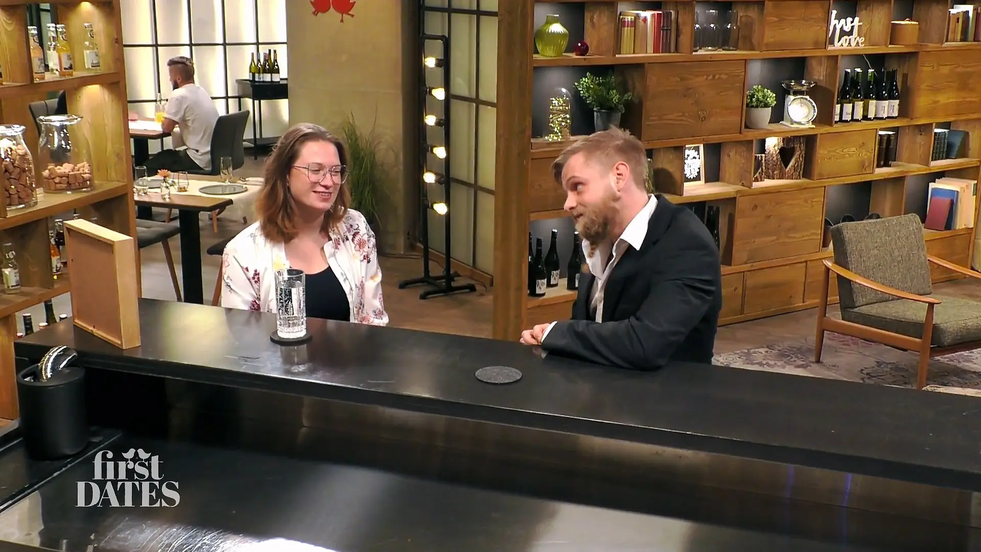 Larissa und Dennis suchen ein Gegenüber auf Augenhöhe Feuer trifft Anspruch