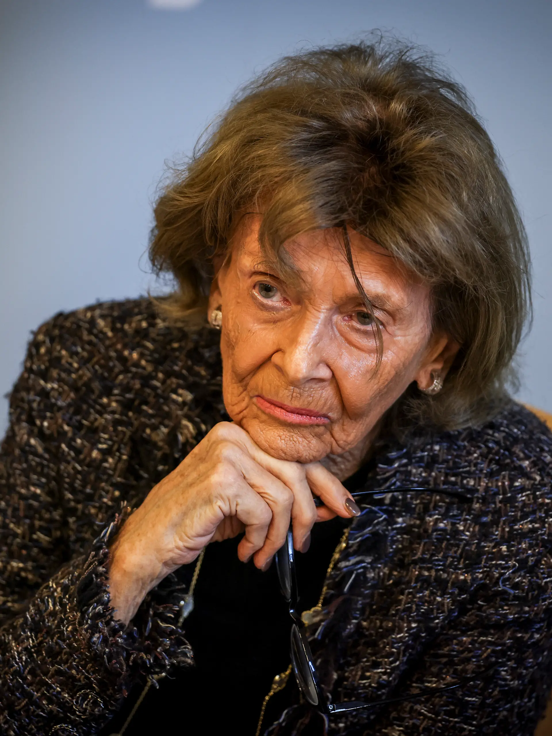Charlotte Knobloch, Holocaust-Überlebende und ehemalige Präsidentin des Zentralrats der Juden in Deutschland, vor ihrer ersten Vorlesung im Rahmen der Heinrich-Heine-Gastprofessur bei einer Pressekonferenz. (zu dpa: «Umgang mit NS-Raubkunst - Knobloch: Vertrauen erschüttert») +++ dpa-Bildfunk +++