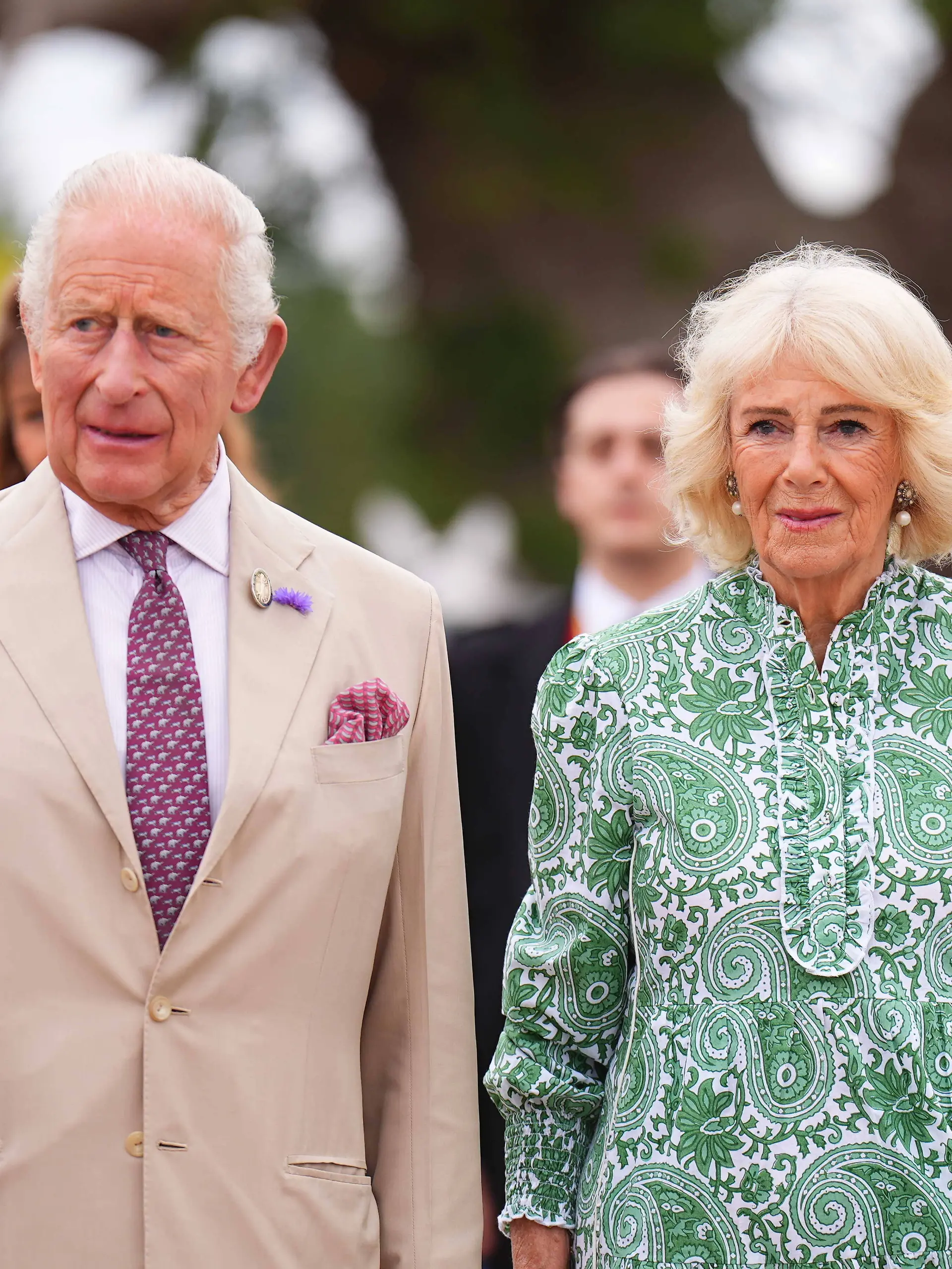 Königin Camilla und König Charles halten auch in schwierigen Zeiten zusammen. Sie lobte das Durchhaltevermögen ihres Mannes trotz gesundheitlicher Probleme.