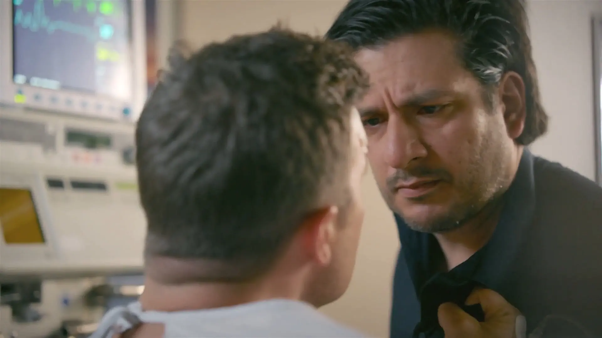 Maximilian hält Ben mit einem drastischen Mittel von einem Geständnis ab AWZ-Folge vom 02.09.26 auf RTL+