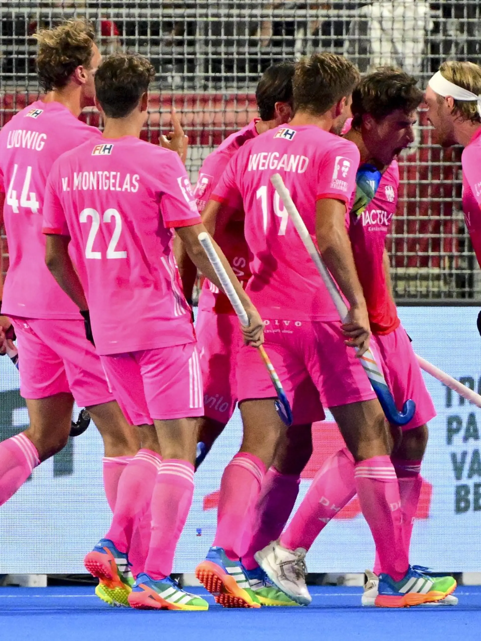 Bild zu: "DHB-Herren Gruppensieger - Damen erreichen WM-Zwischenrunde"