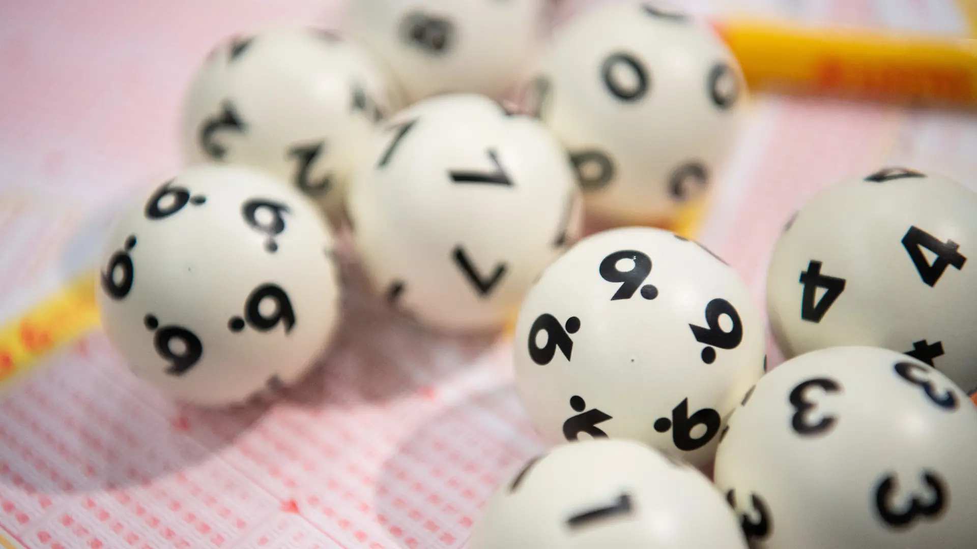 Die erfolgreichen Tipps sollen aus dem regulären Zahlenlotto stammen.