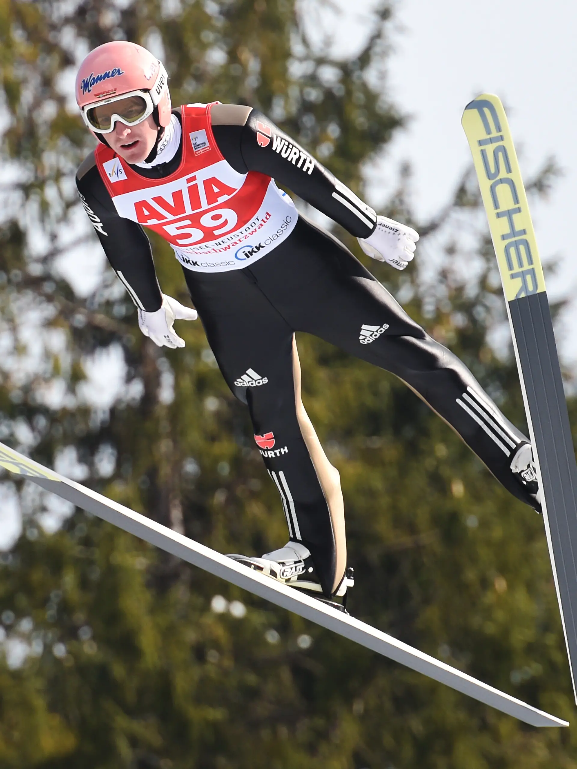 Skispringen Weltcup Einzel Großschanze am 11.03.2016 von der Hochfirstschanze in Titisee-Neustadt (Baden-Württemberg). Severin Freund aus Deutschland in der Qualifikation in Aktion. Foto: Patrick Seeger/dpa ++ +++ dpa-Bildfunk +++